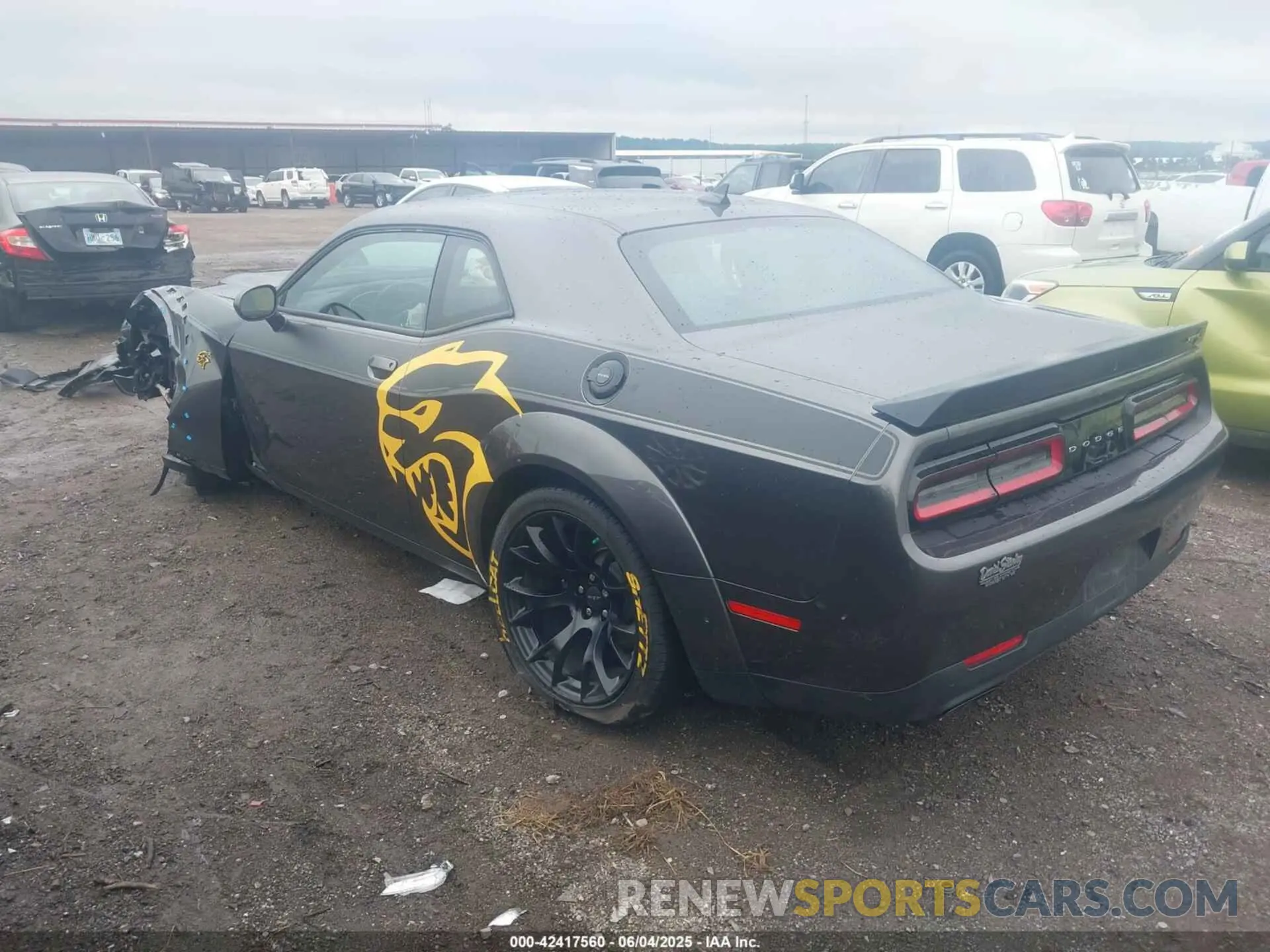 3 Photograph of a damaged car 2C3CDZC90PH617313 DODGE CHALLENGER 2023