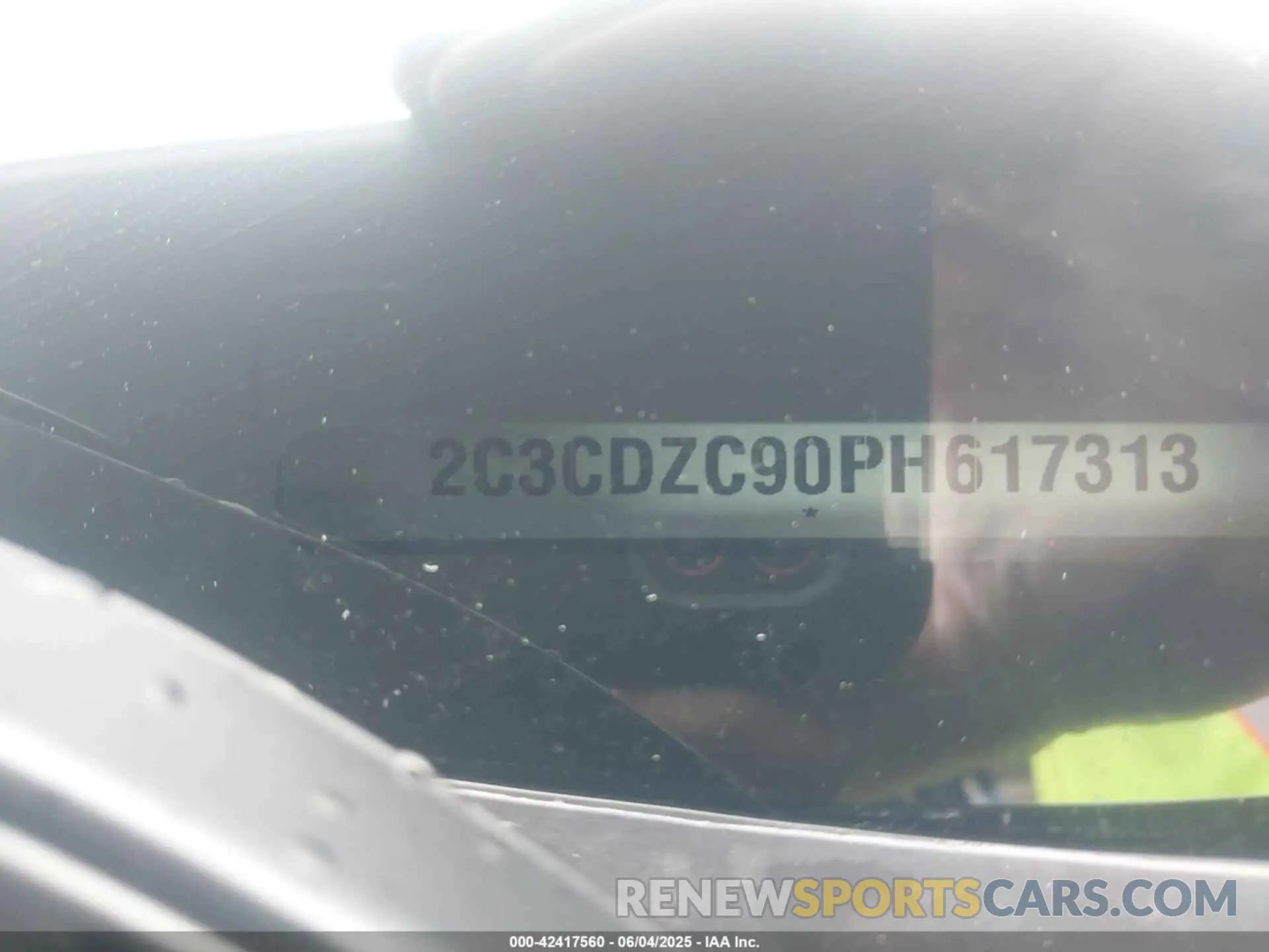 9 Photograph of a damaged car 2C3CDZC90PH617313 DODGE CHALLENGER 2023