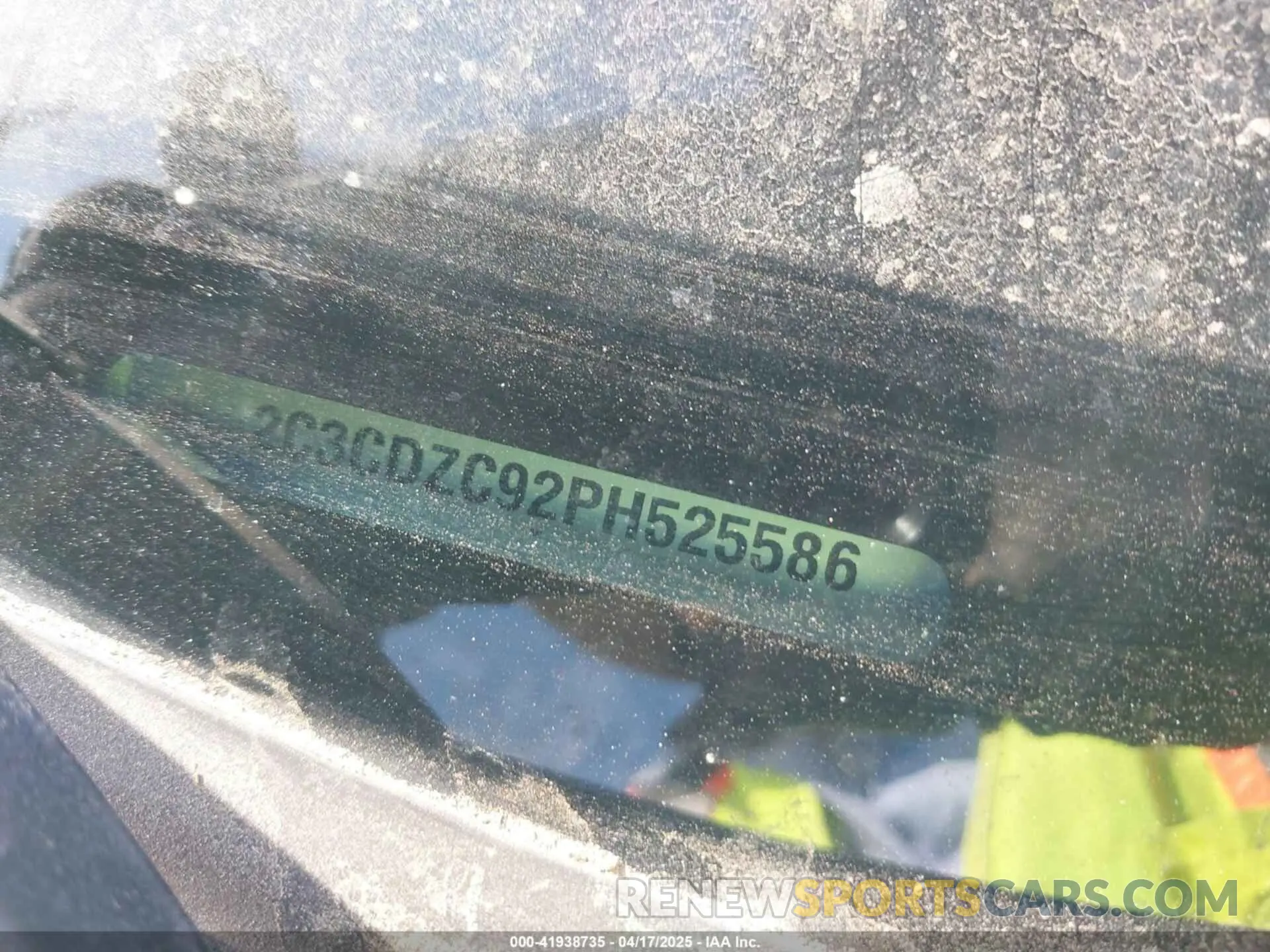 9 Photograph of a damaged car 2C3CDZC92PH525586 DODGE CHALLENGER 2023