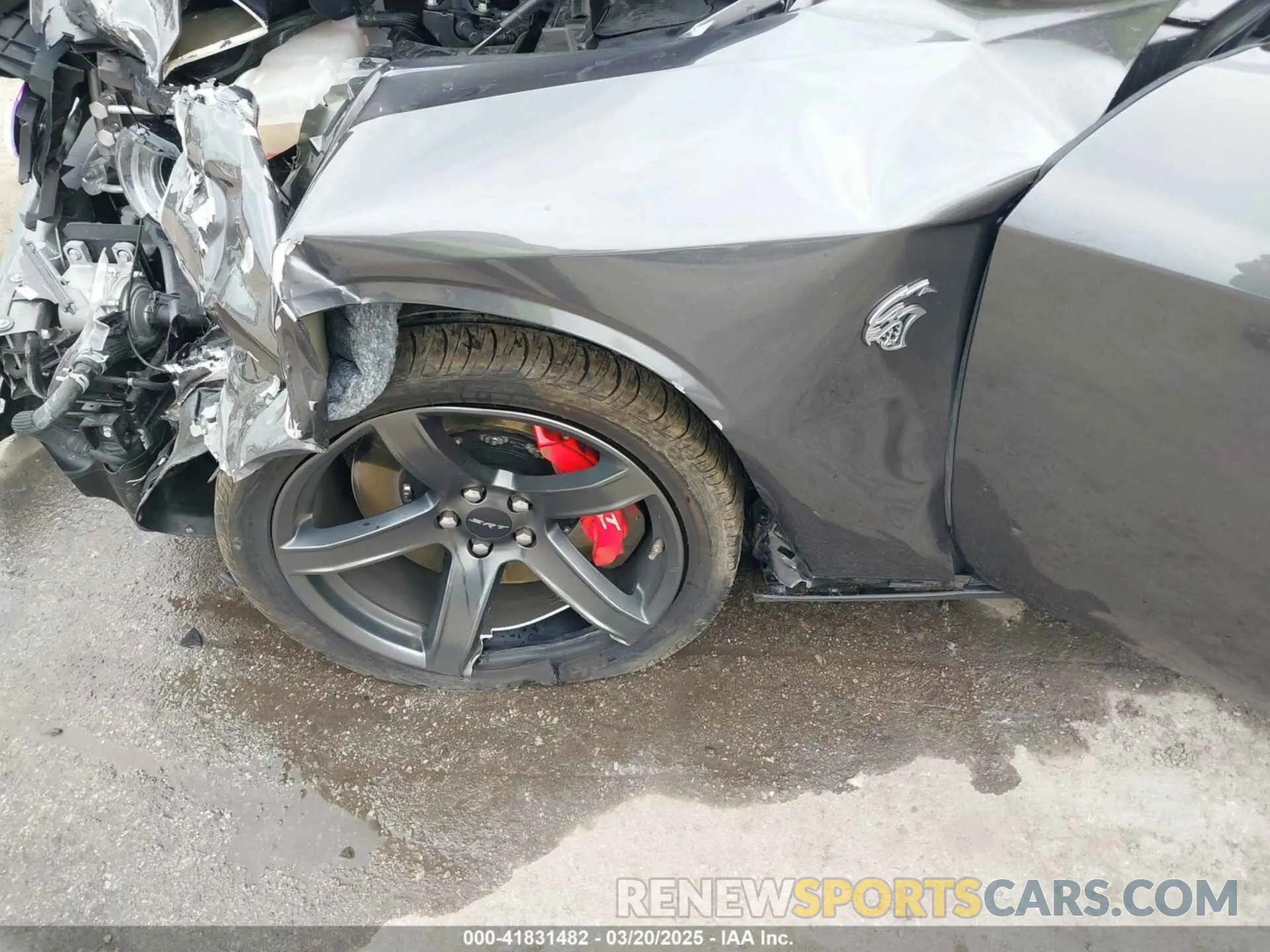19 Photograph of a damaged car 2C3CDZC94PH503623 DODGE CHALLENGER 2023