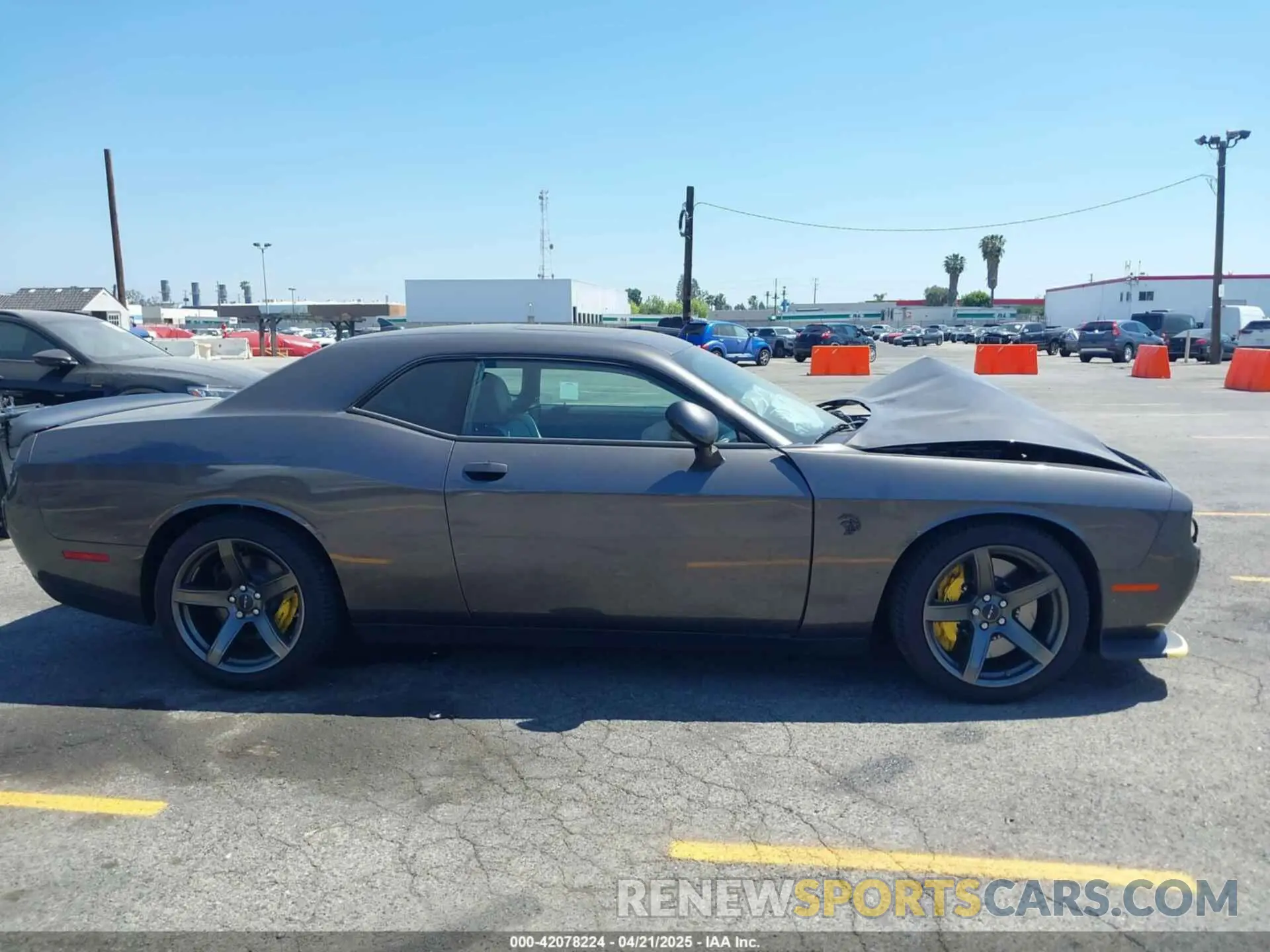 13 Photograph of a damaged car 2C3CDZC95PH590495 DODGE CHALLENGER 2023