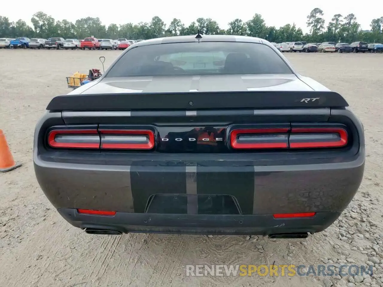 6 Photograph of a damaged car 2C3CDZC97PH567512 DODGE CHALLENGER 2023