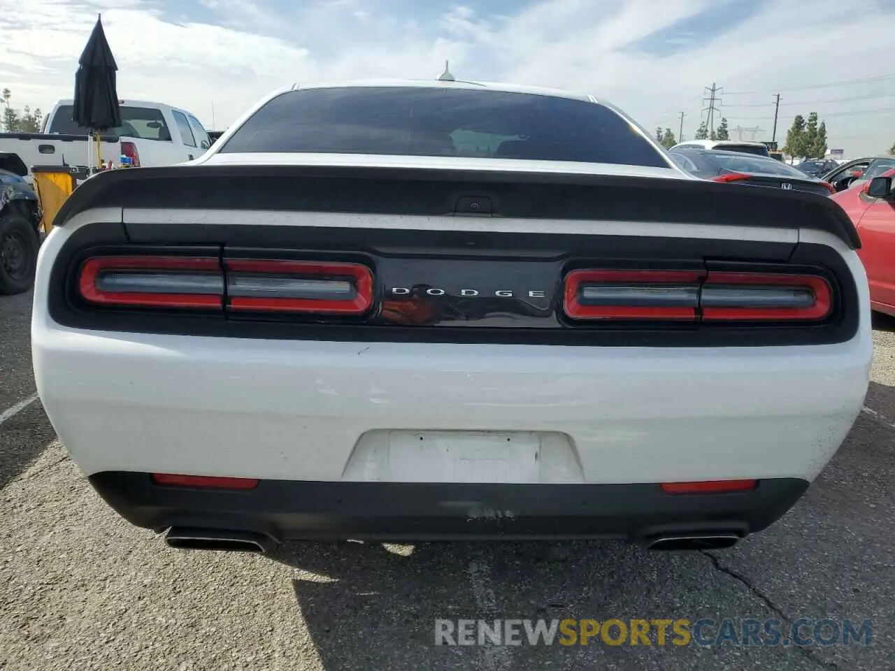 6 Photograph of a damaged car 2C3CDZFJ0PH521509 DODGE CHALLENGER 2023