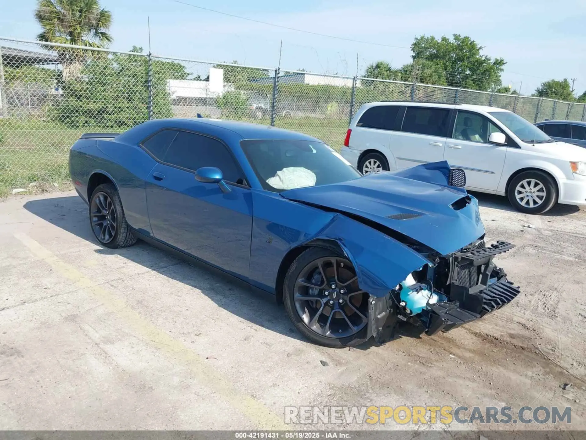 1 Photograph of a damaged car 2C3CDZFJ0PH645344 DODGE CHALLENGER 2023