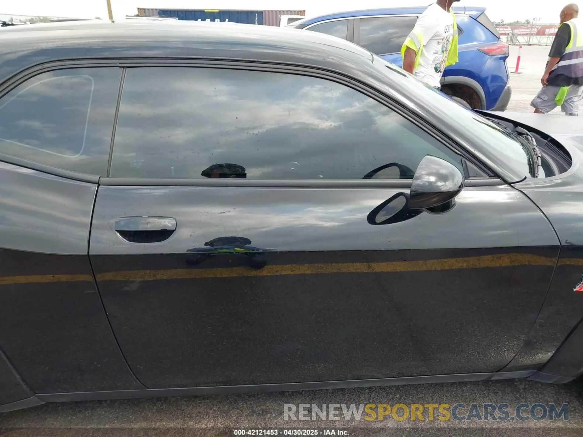 13 Photograph of a damaged car 2C3CDZFJ0PH678019 DODGE CHALLENGER 2023