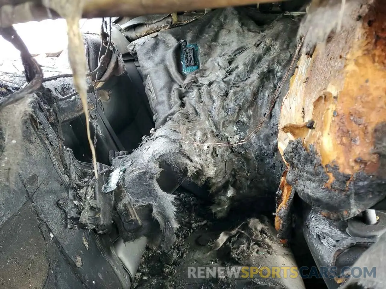 10 Photograph of a damaged car 2C3CDZFJ1PH521616 DODGE CHALLENGER 2023