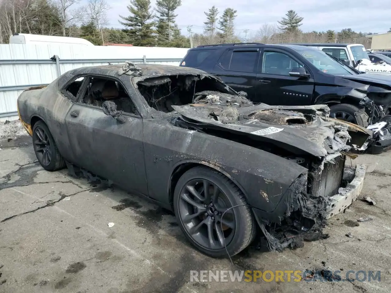 4 Photograph of a damaged car 2C3CDZFJ1PH521616 DODGE CHALLENGER 2023