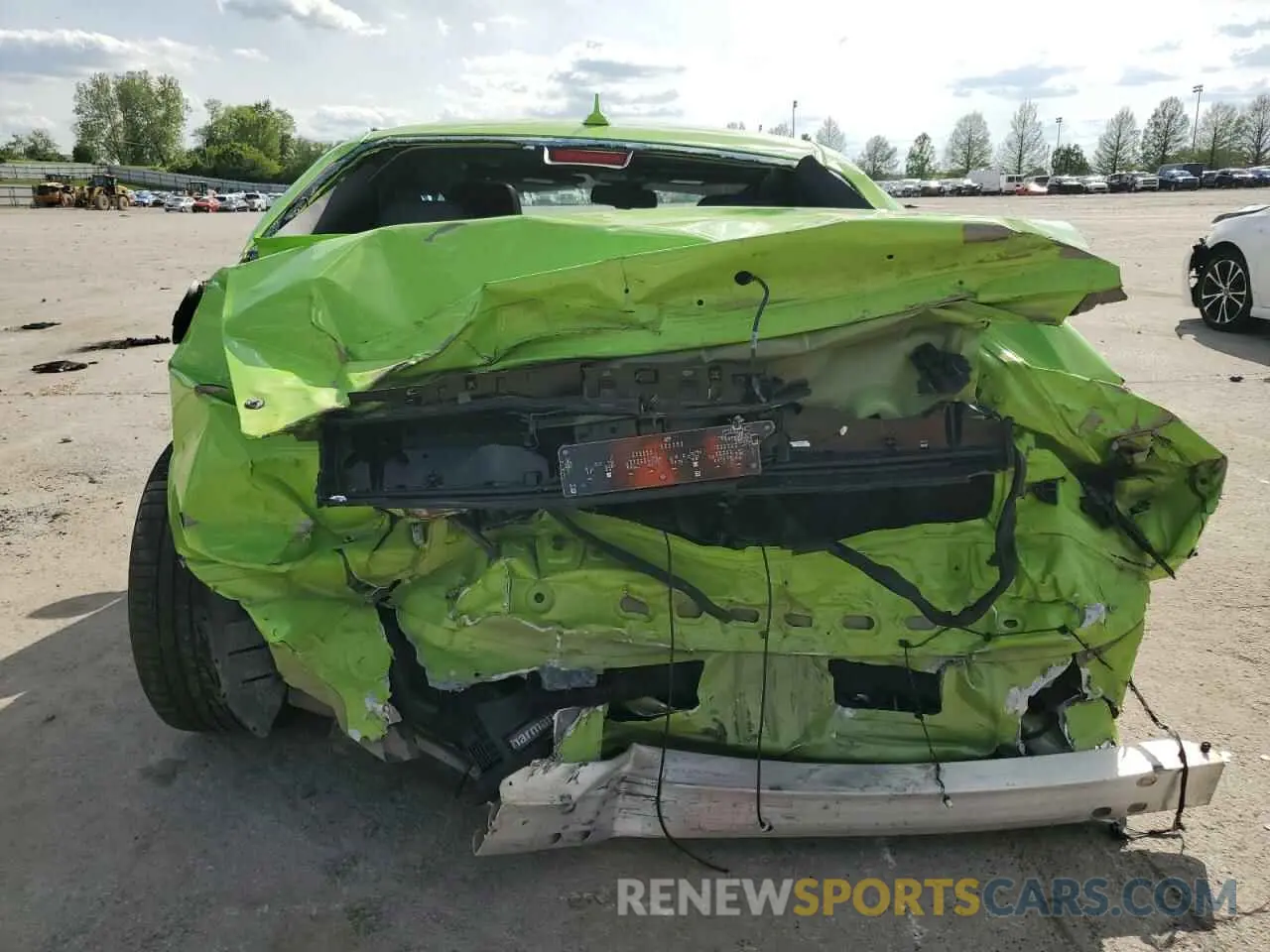 6 Photograph of a damaged car 2C3CDZFJ3PH542855 DODGE CHALLENGER 2023