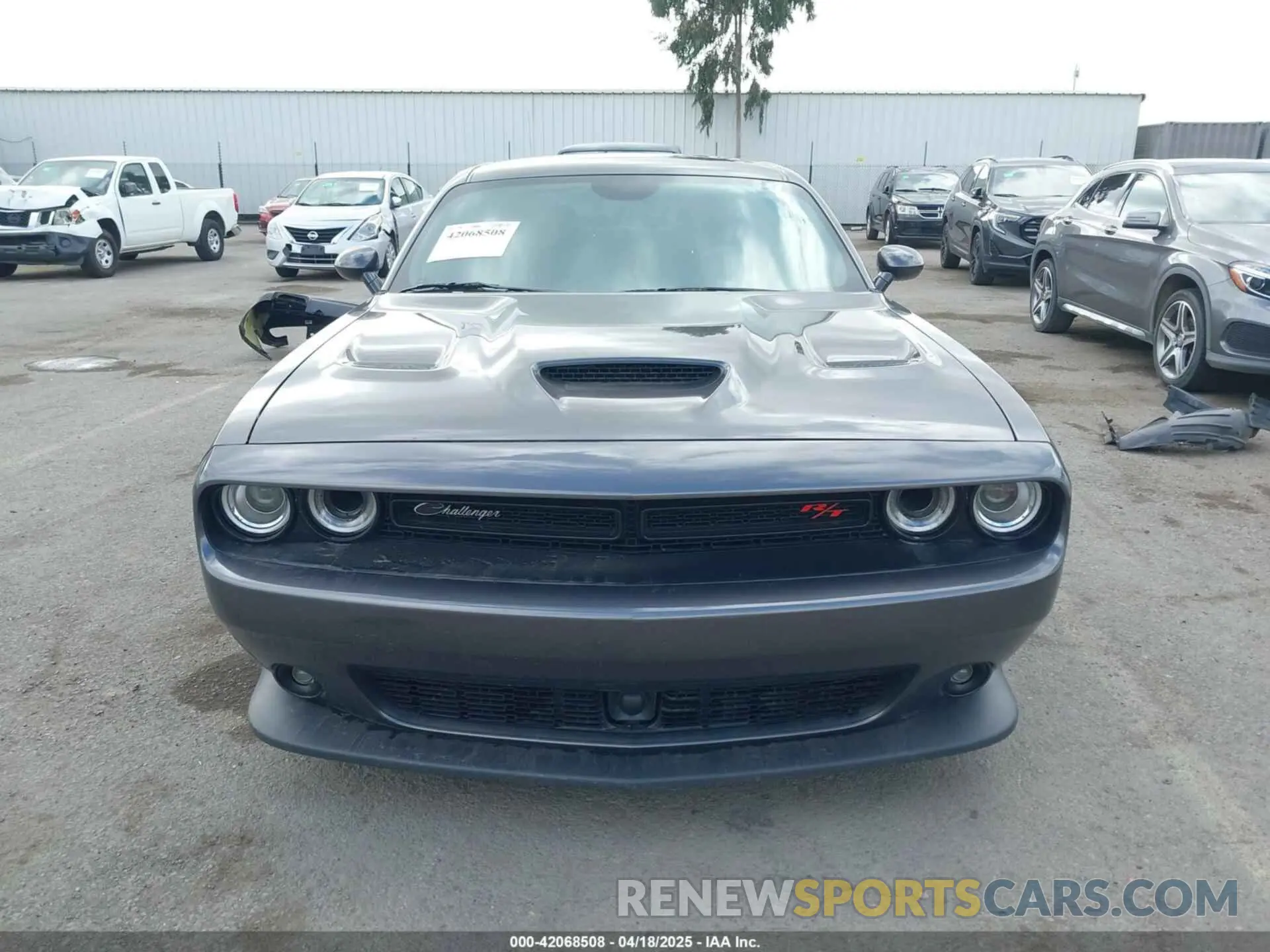 13 Photograph of a damaged car 2C3CDZFJ3PH561633 DODGE CHALLENGER 2023