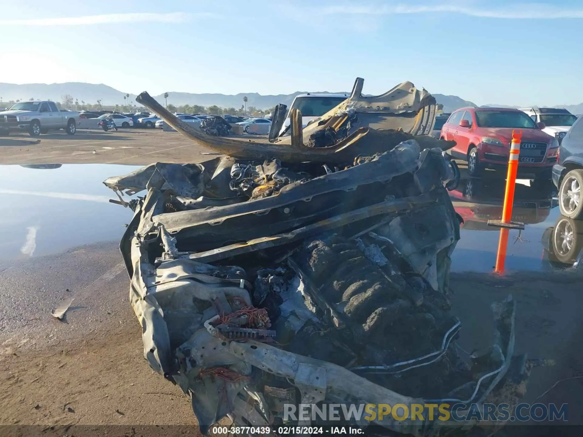 6 Photograph of a damaged car 2C3CDZFJ4PH544419 DODGE CHALLENGER 2023