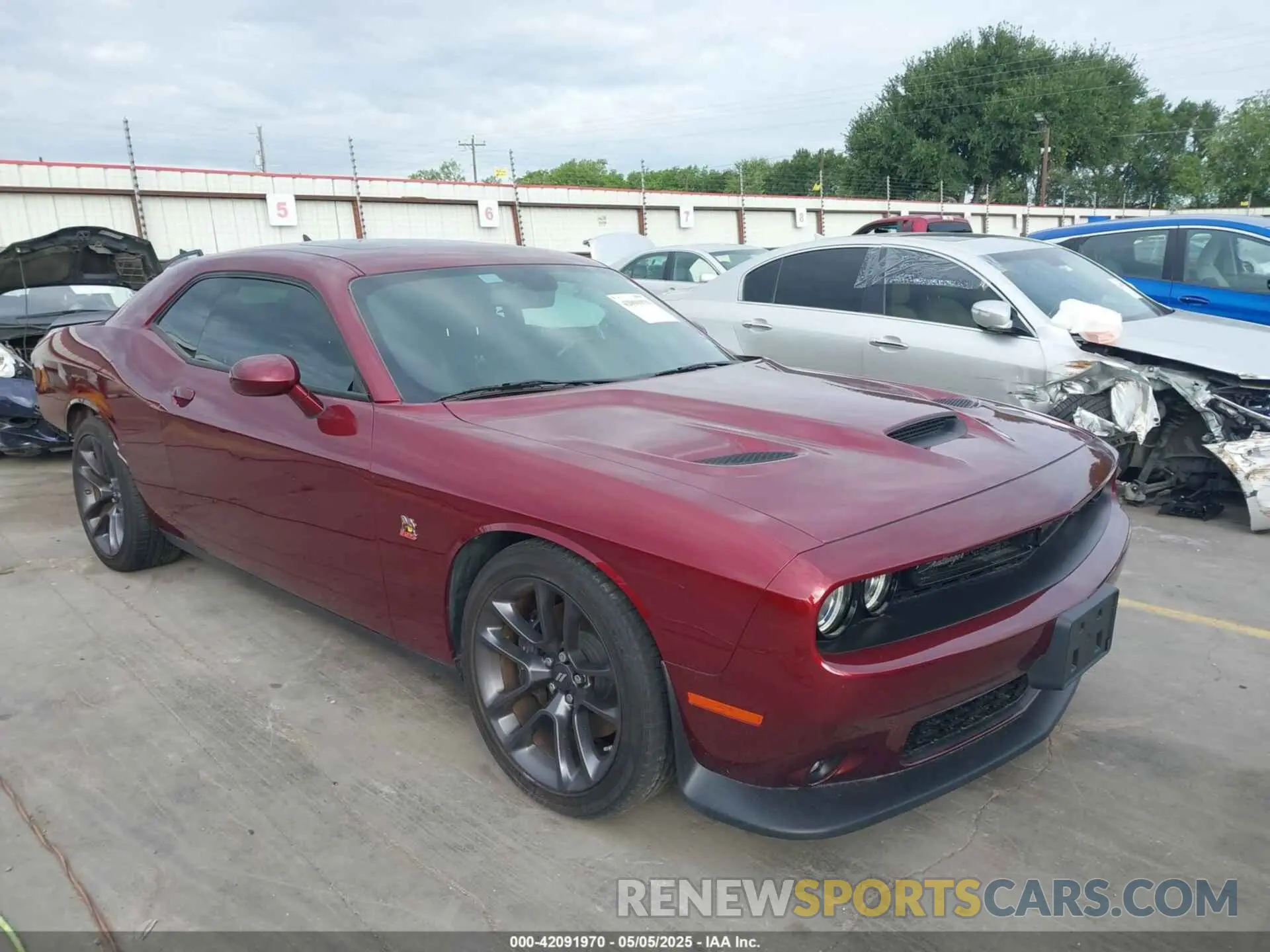 1 Photograph of a damaged car 2C3CDZFJ4PH617904 DODGE CHALLENGER 2023