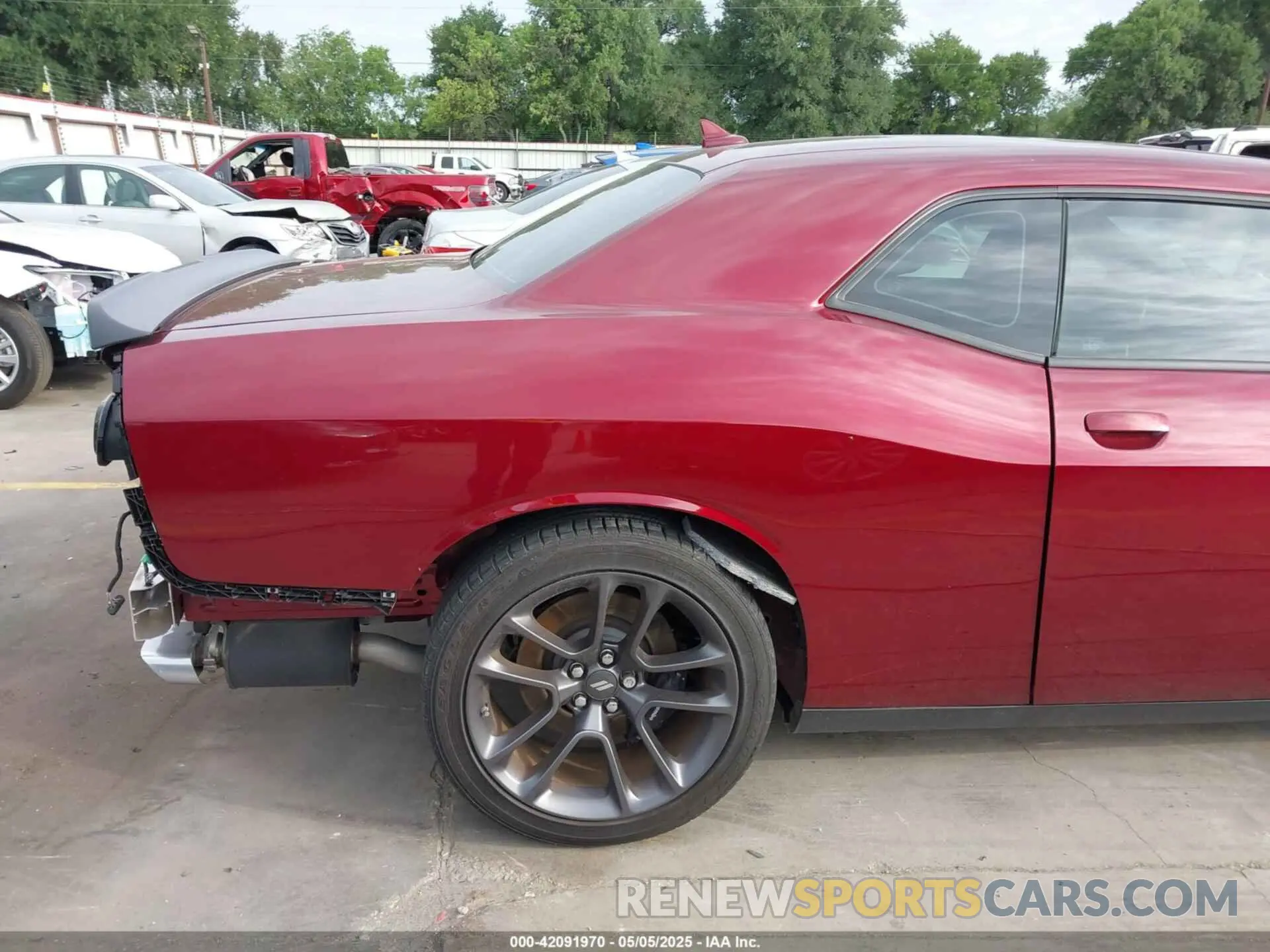 19 Photograph of a damaged car 2C3CDZFJ4PH617904 DODGE CHALLENGER 2023