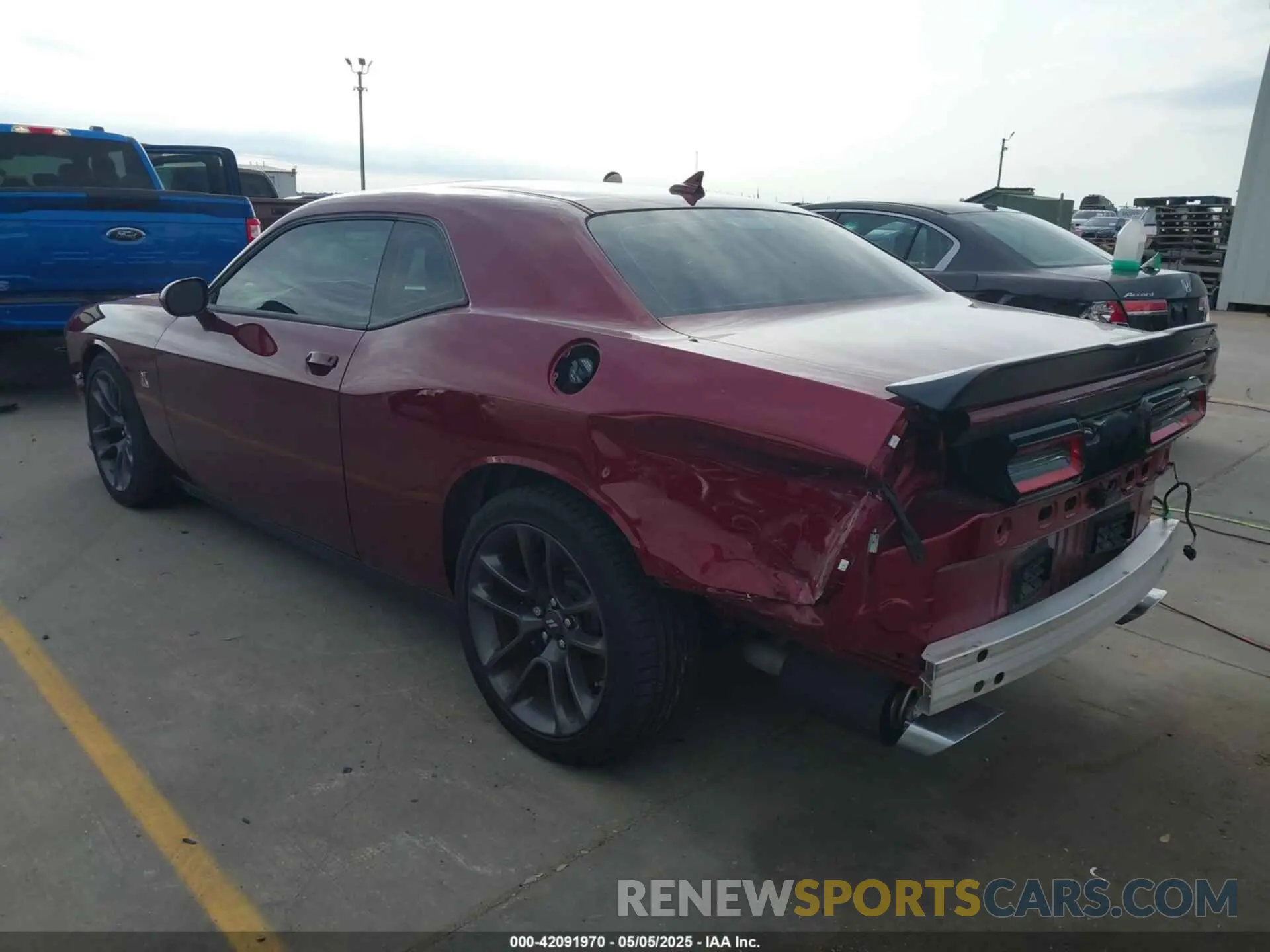 3 Photograph of a damaged car 2C3CDZFJ4PH617904 DODGE CHALLENGER 2023