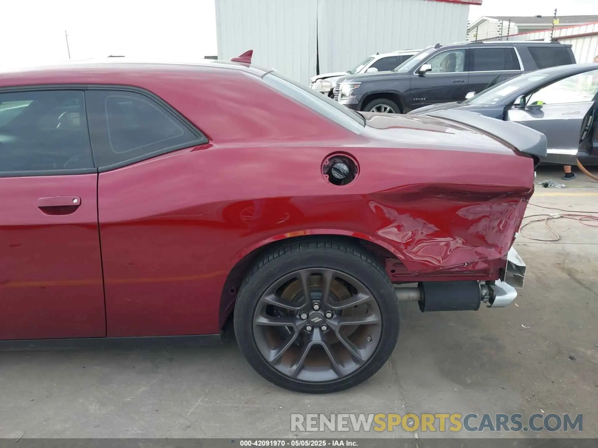 6 Photograph of a damaged car 2C3CDZFJ4PH617904 DODGE CHALLENGER 2023