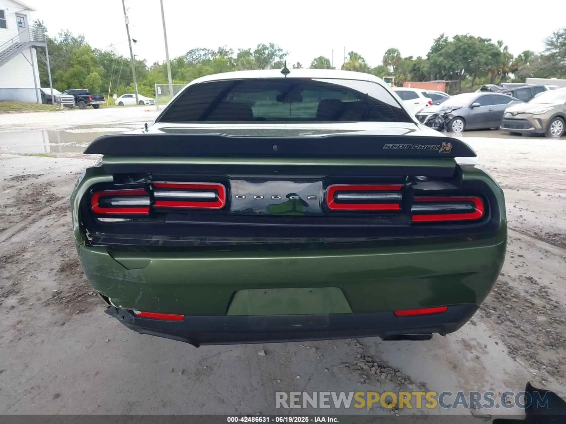 16 Photograph of a damaged car 2C3CDZFJ5PH618110 DODGE CHALLENGER 2023
