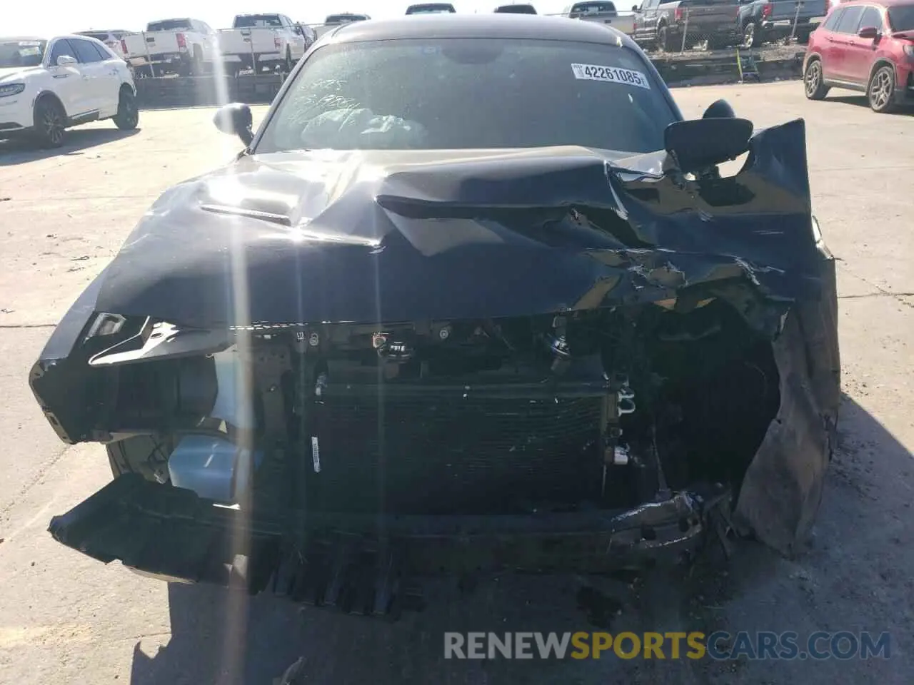 5 Photograph of a damaged car 2C3CDZFJ5PH618205 DODGE CHALLENGER 2023