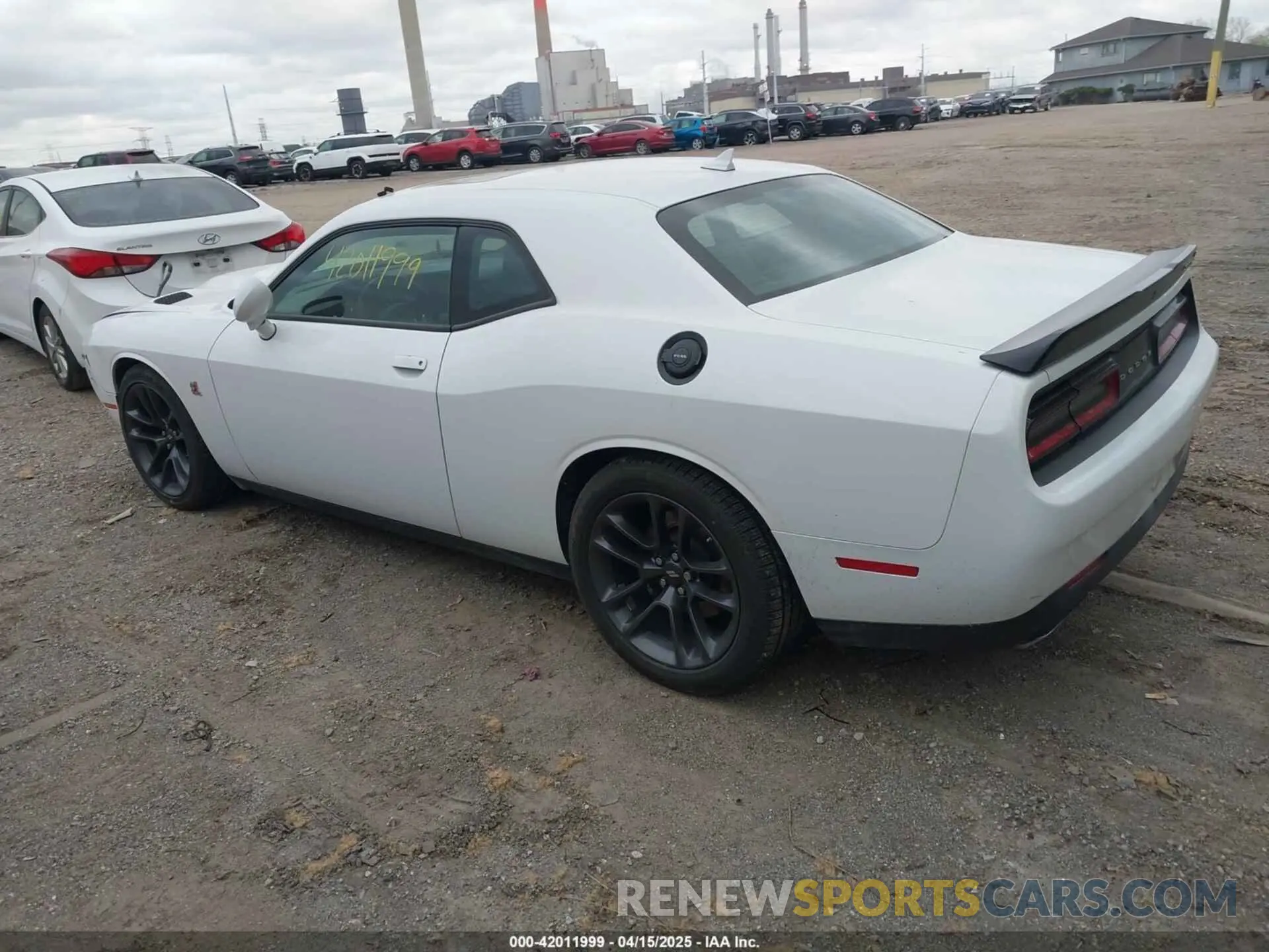 3 Photograph of a damaged car 2C3CDZFJ5PH693597 DODGE CHALLENGER 2023
