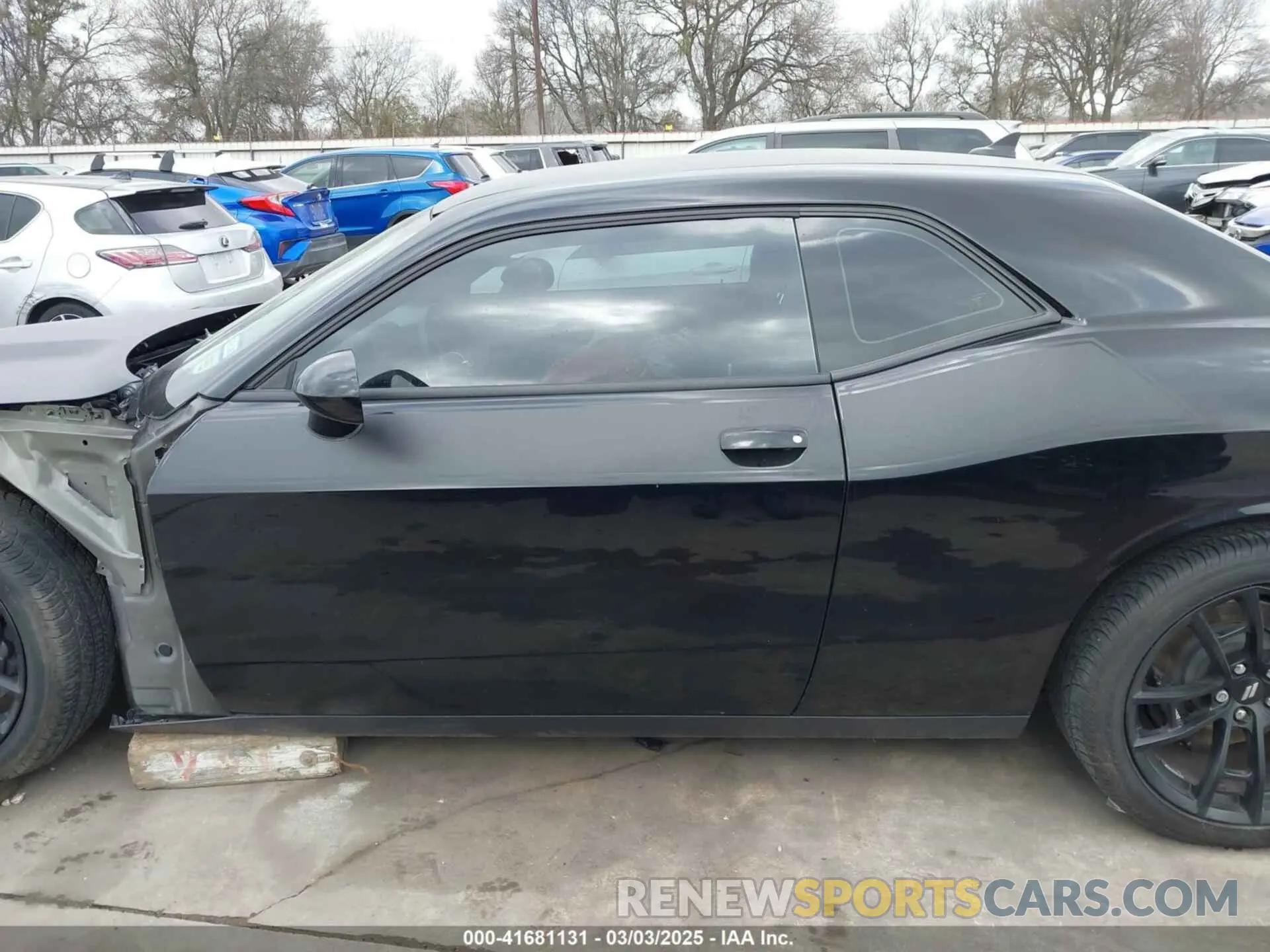 15 Photograph of a damaged car 2C3CDZFJ7PH546486 DODGE CHALLENGER 2023