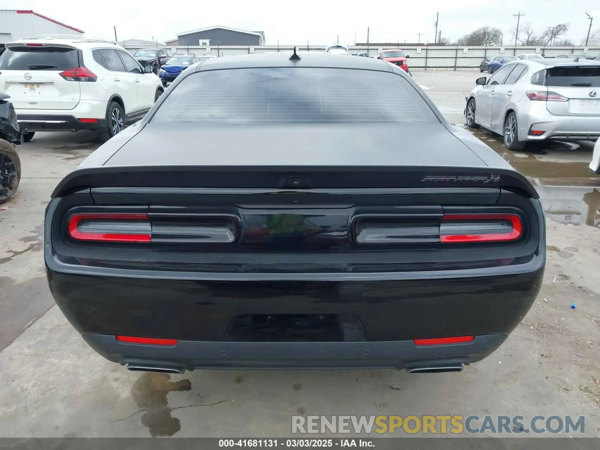 17 Photograph of a damaged car 2C3CDZFJ7PH546486 DODGE CHALLENGER 2023