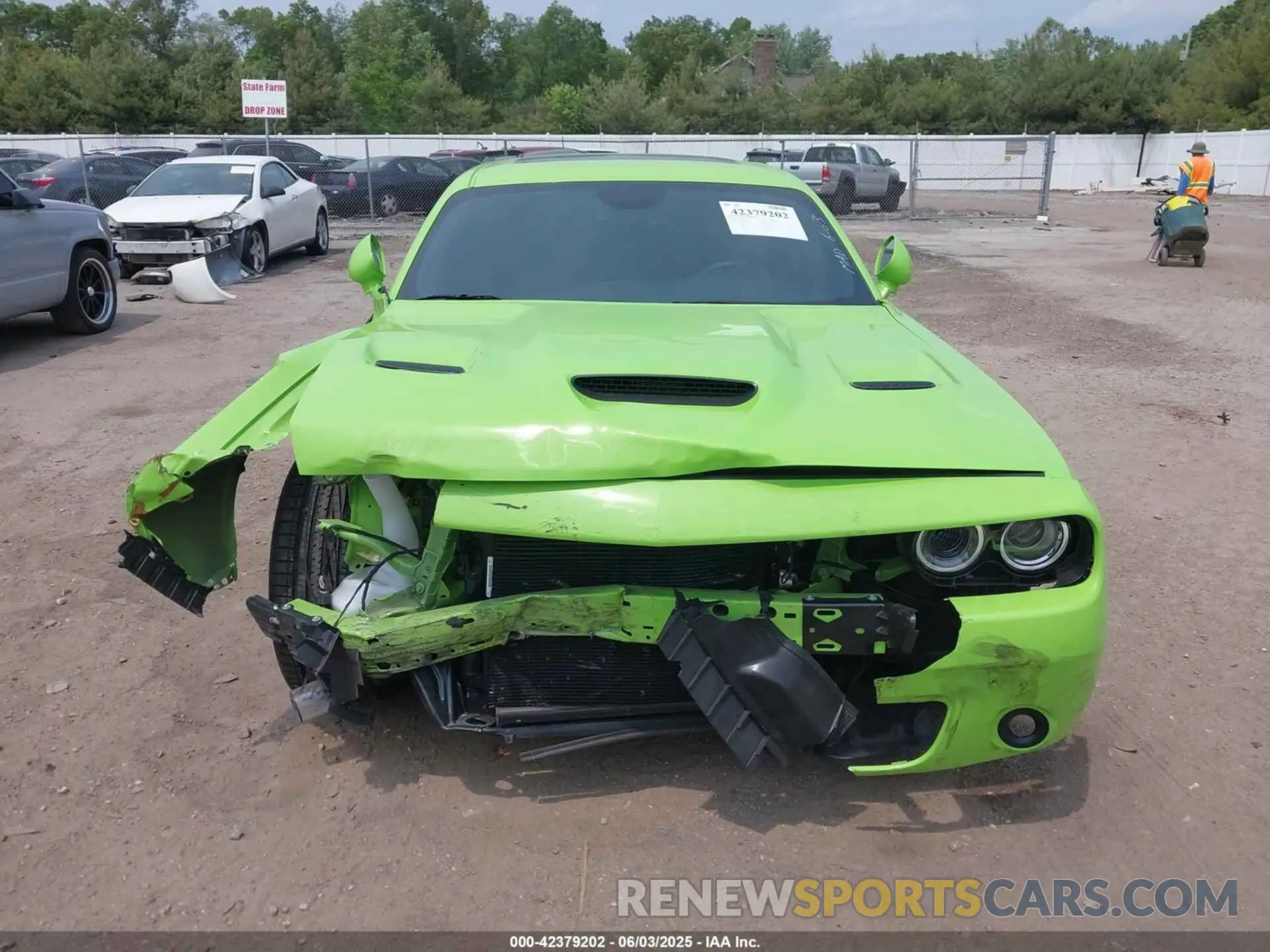 13 Photograph of a damaged car 2C3CDZFJ8PH614908 DODGE CHALLENGER 2023