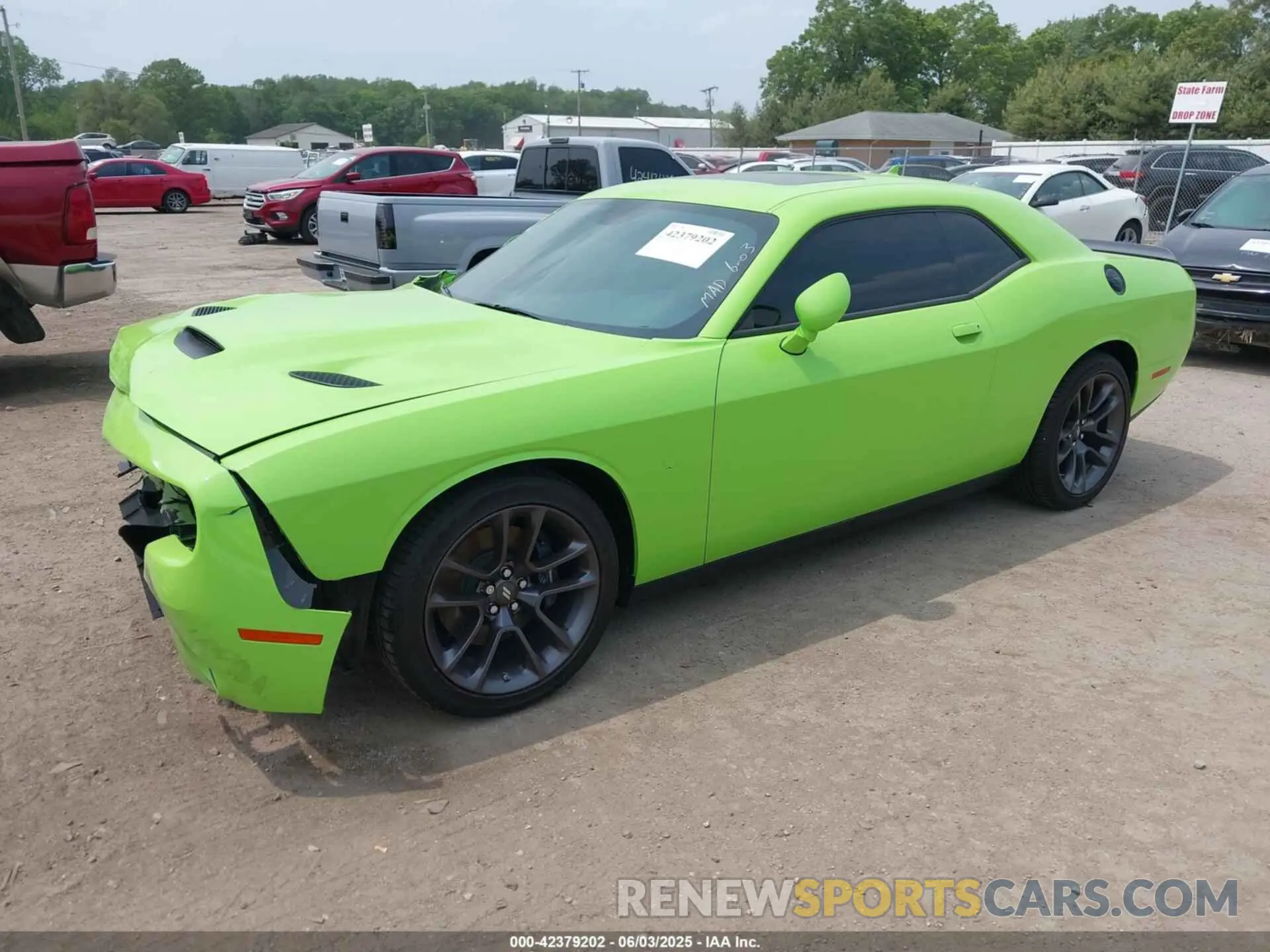 2 Photograph of a damaged car 2C3CDZFJ8PH614908 DODGE CHALLENGER 2023