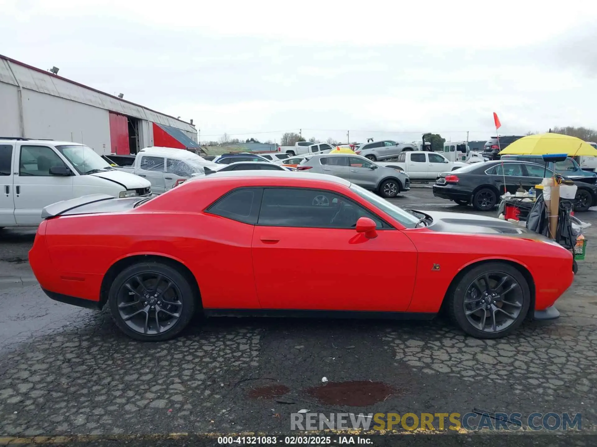 13 Photograph of a damaged car 2C3CDZFJ9PH554265 DODGE CHALLENGER 2023