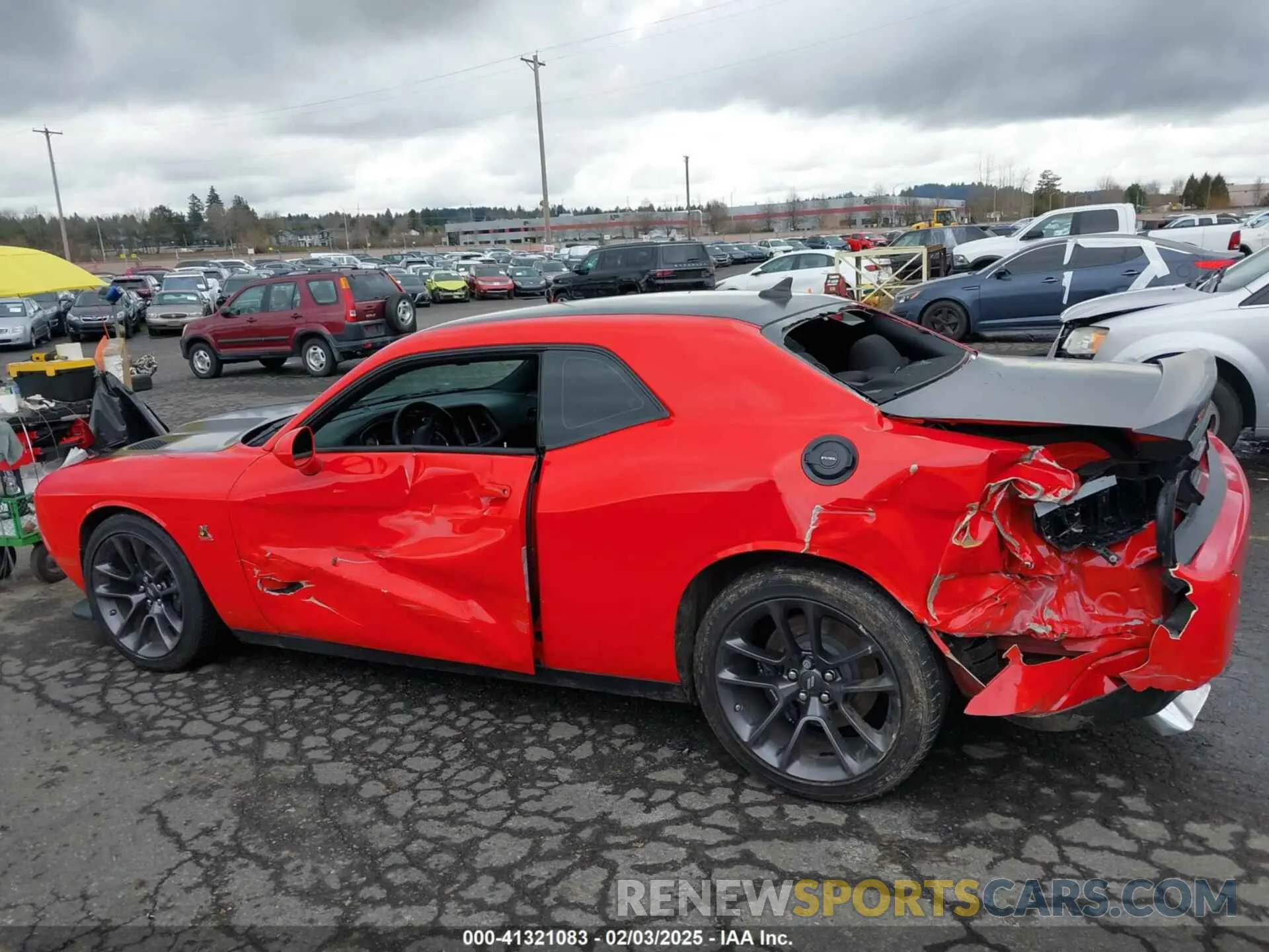 6 Photograph of a damaged car 2C3CDZFJ9PH554265 DODGE CHALLENGER 2023