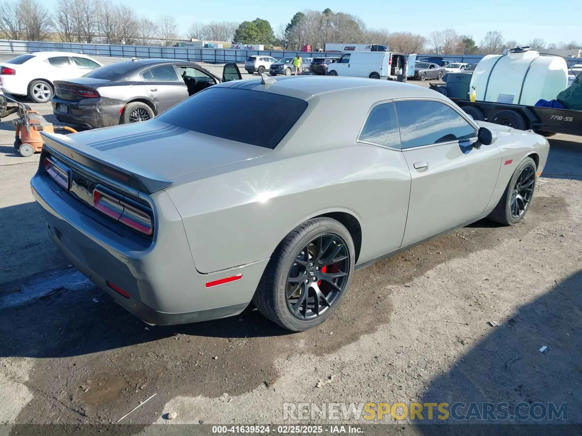 4 Photograph of a damaged car 2C3CDZFJ9PH601665 DODGE CHALLENGER 2023