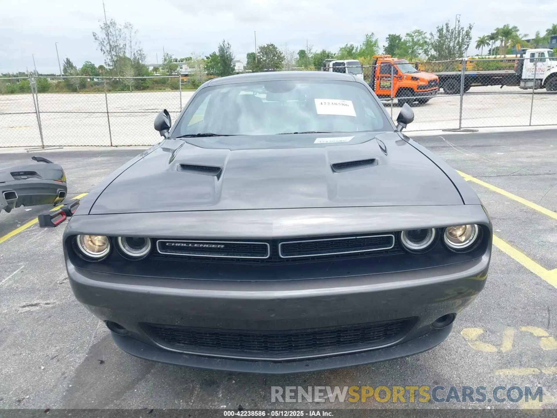 13 Photograph of a damaged car 2C3CDZGG2PH681278 DODGE CHALLENGER 2023