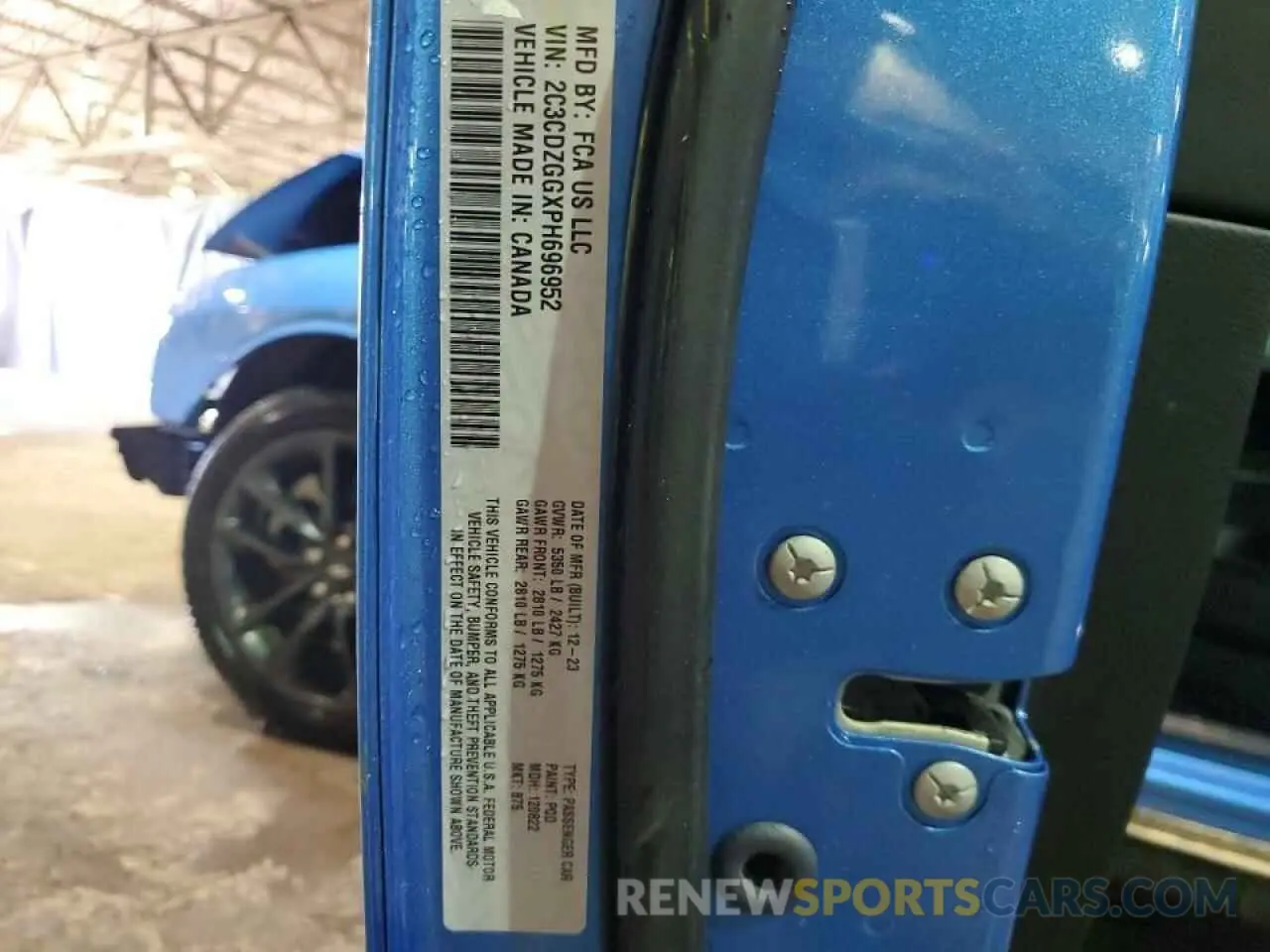 13 Photograph of a damaged car 2C3CDZGGXPH696952 DODGE CHALLENGER 2023