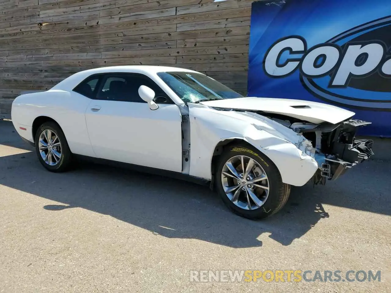 4 Photograph of a damaged car 2C3CDZGGXPH697065 DODGE CHALLENGER 2023