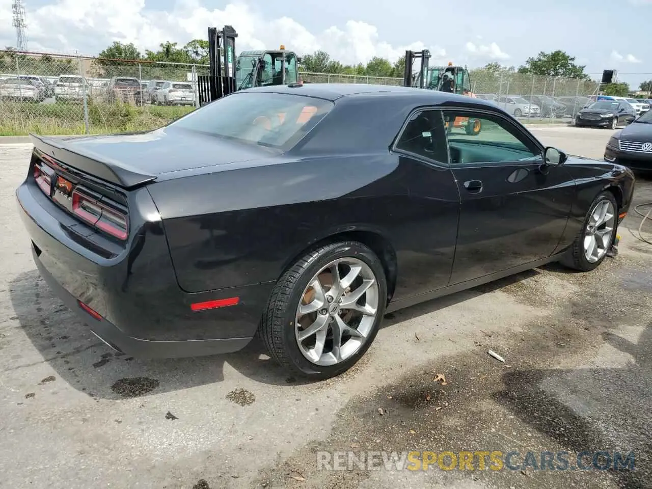 3 Photograph of a damaged car 2C3CDZJG0PH605356 DODGE CHALLENGER 2023