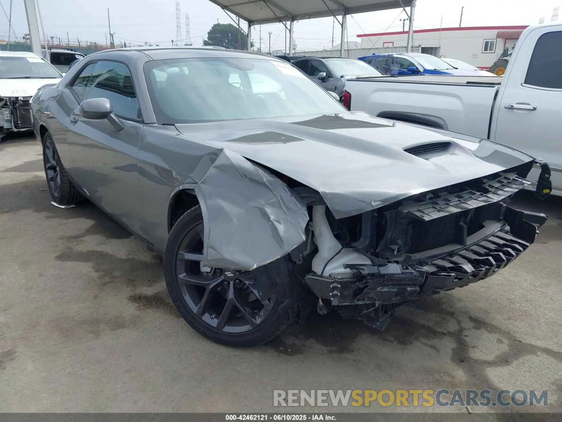 1 Photograph of a damaged car 2C3CDZJG2PH688756 DODGE CHALLENGER 2023