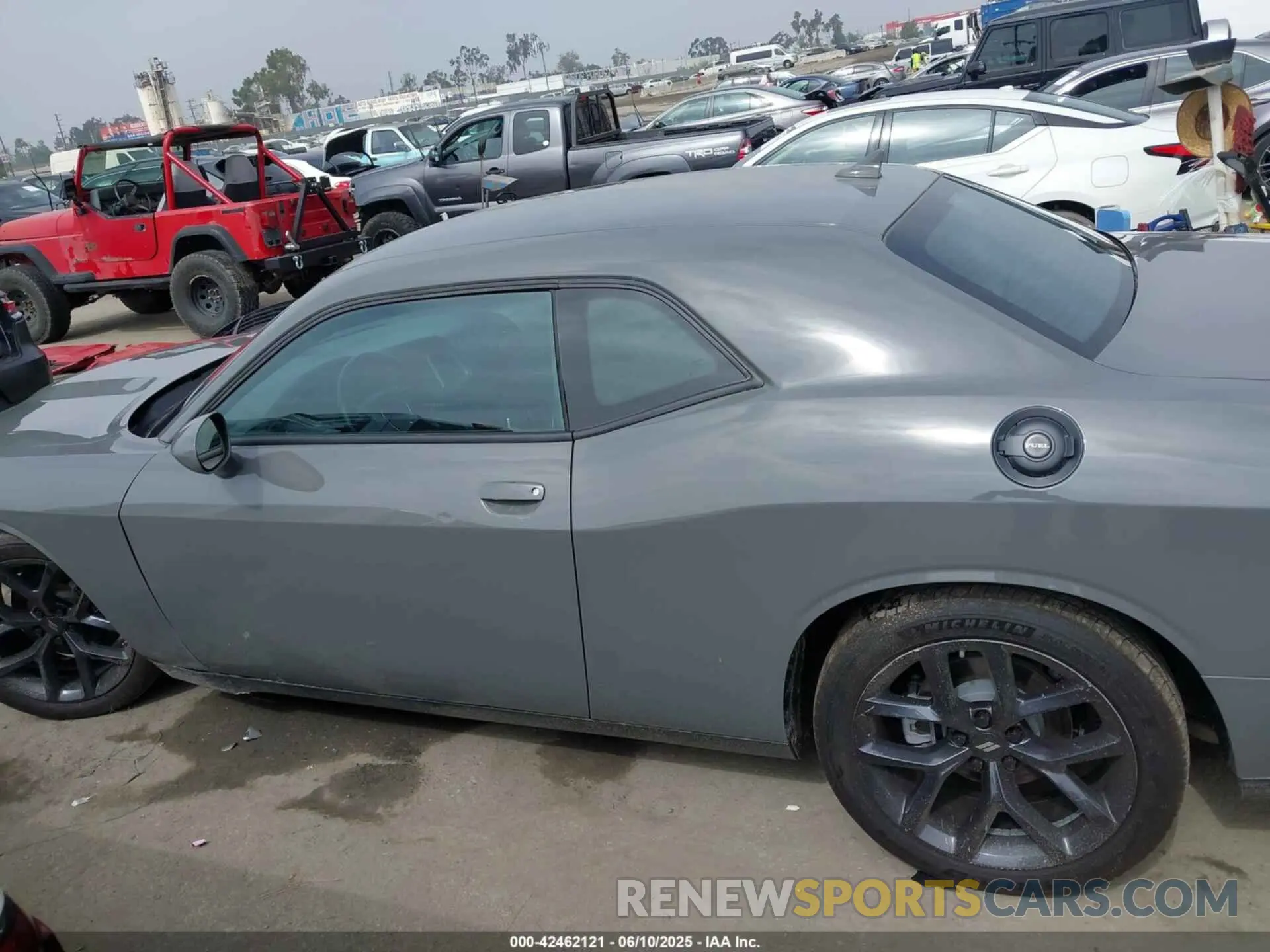 15 Photograph of a damaged car 2C3CDZJG2PH688756 DODGE CHALLENGER 2023