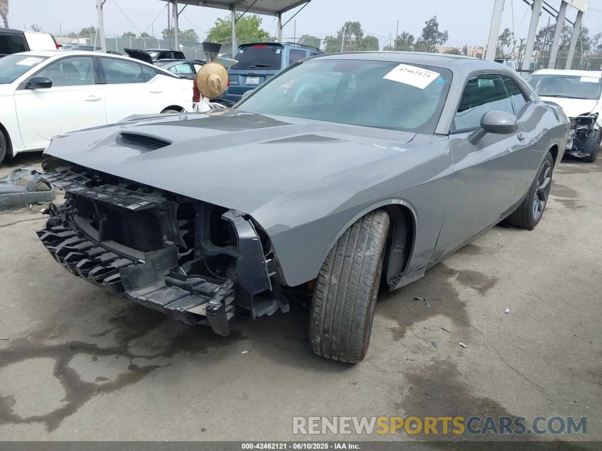 2 Photograph of a damaged car 2C3CDZJG2PH688756 DODGE CHALLENGER 2023
