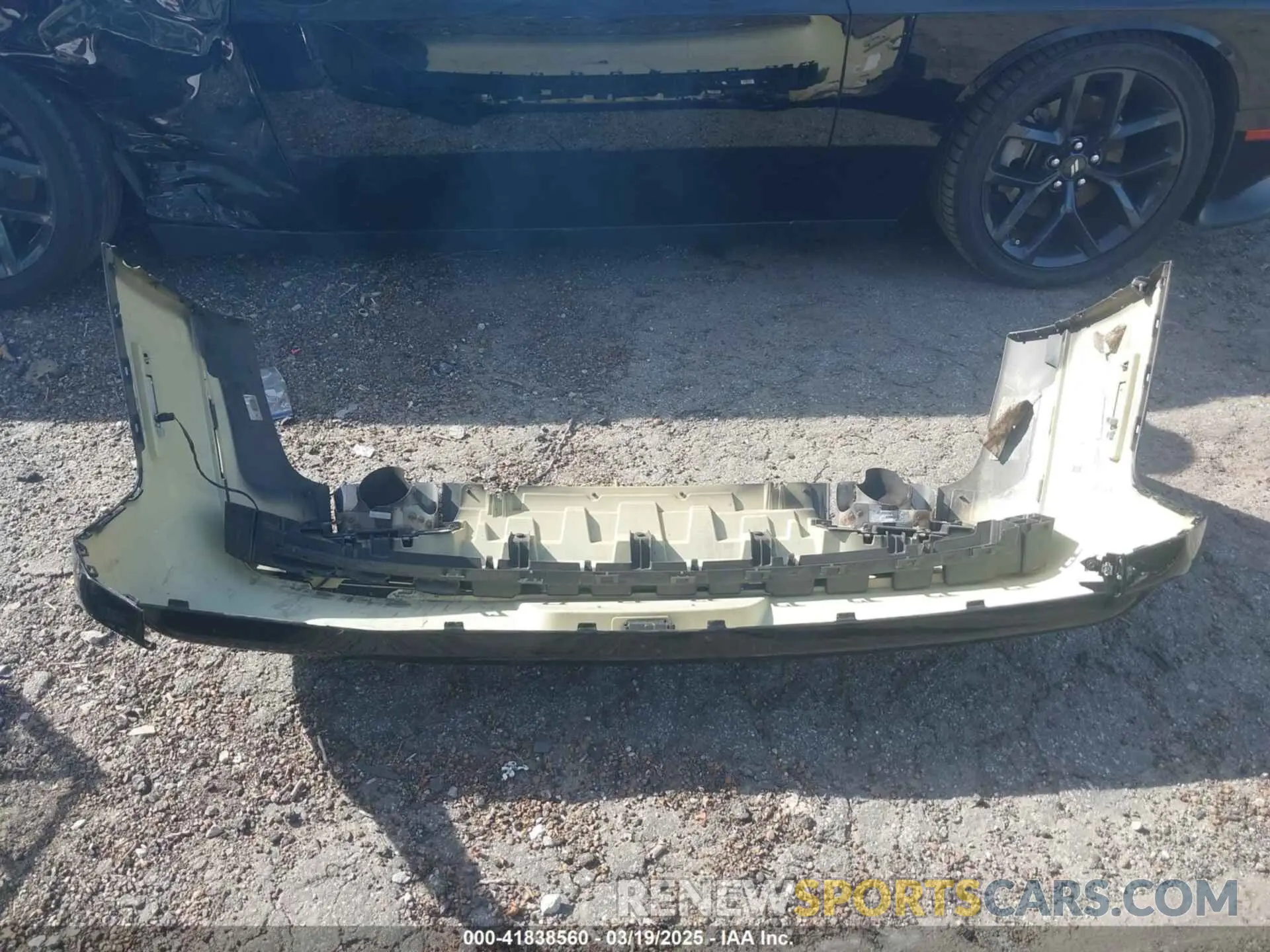 12 Photograph of a damaged car 2C3CDZJG3PH587161 DODGE CHALLENGER 2023