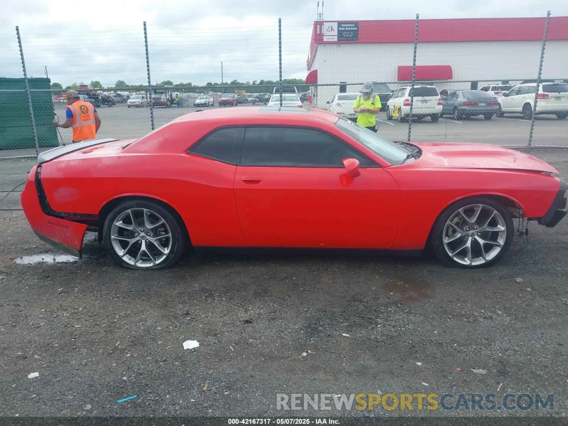 13 Photograph of a damaged car 2C3CDZJG4PH669142 DODGE CHALLENGER 2023