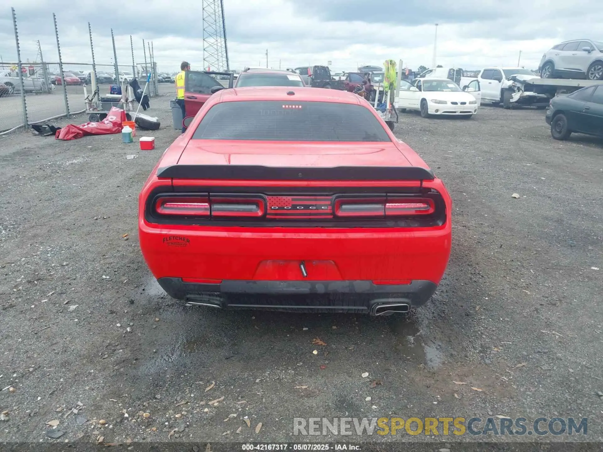 16 Photograph of a damaged car 2C3CDZJG4PH669142 DODGE CHALLENGER 2023