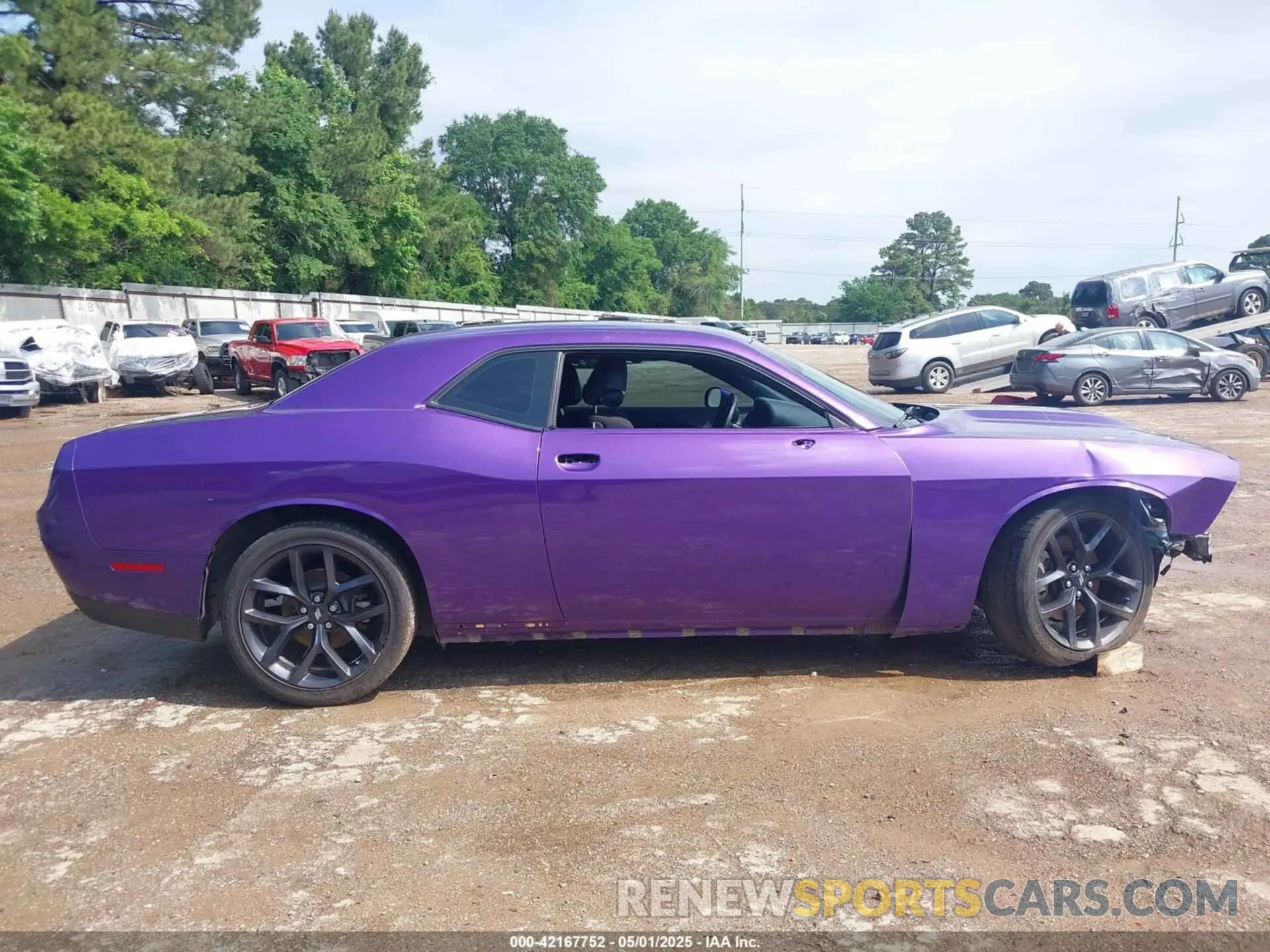 18 Photograph of a damaged car 2C3CDZJG5PH629801 DODGE CHALLENGER 2023