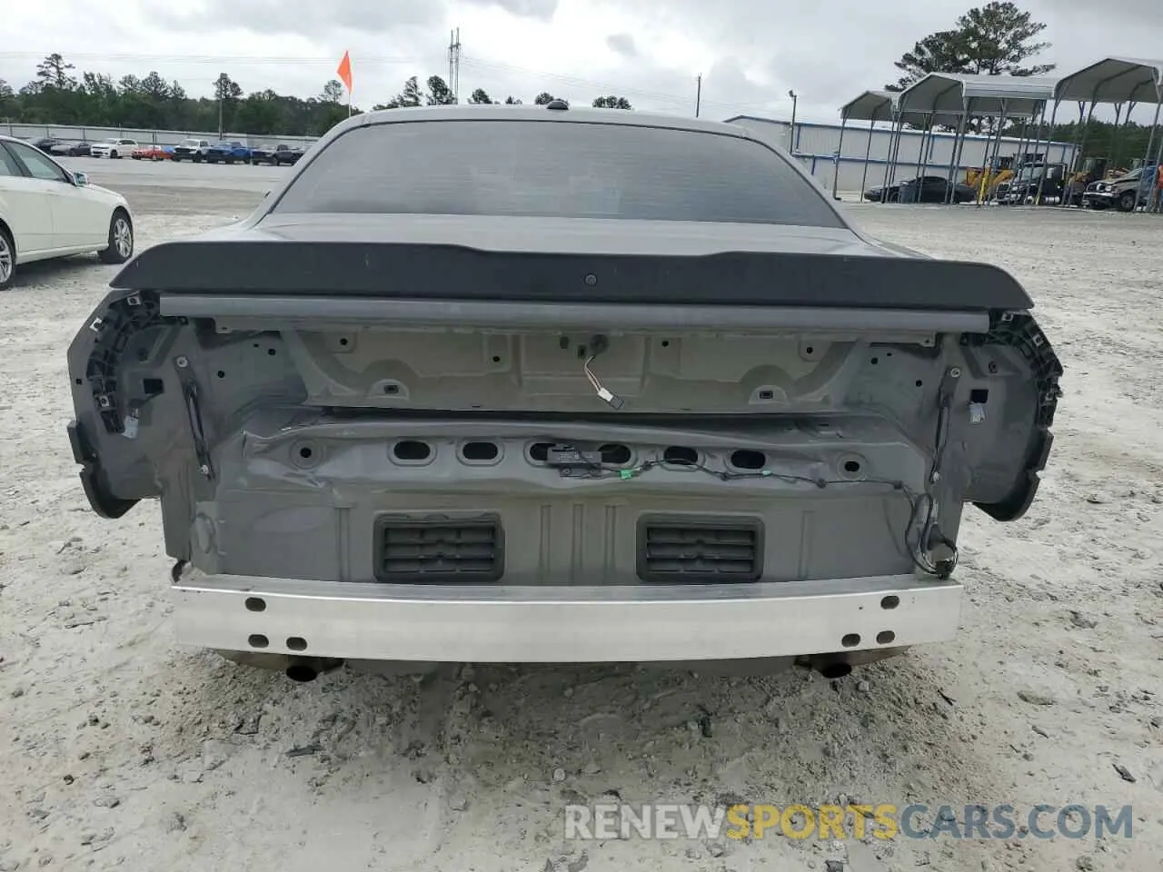 6 Photograph of a damaged car 2C3CDZJG6PH650317 DODGE CHALLENGER 2023