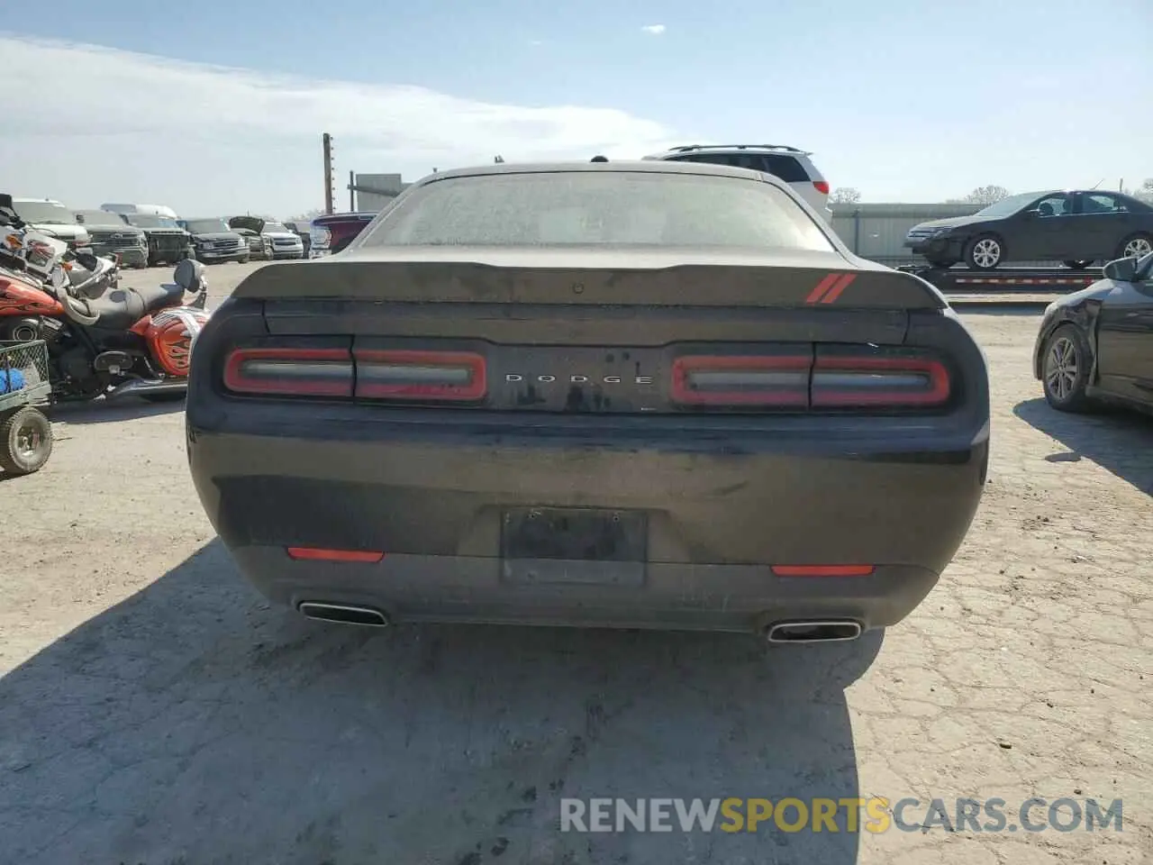6 Photograph of a damaged car 2C3CDZJG6PH658840 DODGE CHALLENGER 2023