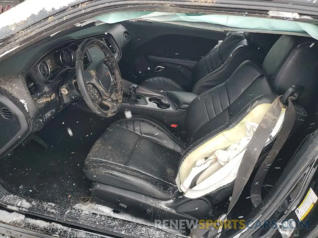 7 Photograph of a damaged car 2C3CDZJG7PH541171 DODGE CHALLENGER 2023