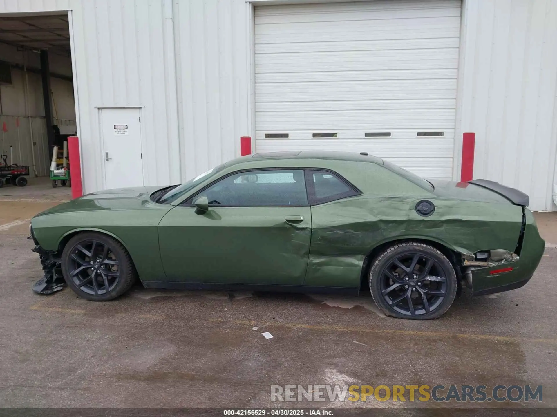 15 Photograph of a damaged car 2C3CDZJG7PH614653 DODGE CHALLENGER 2023