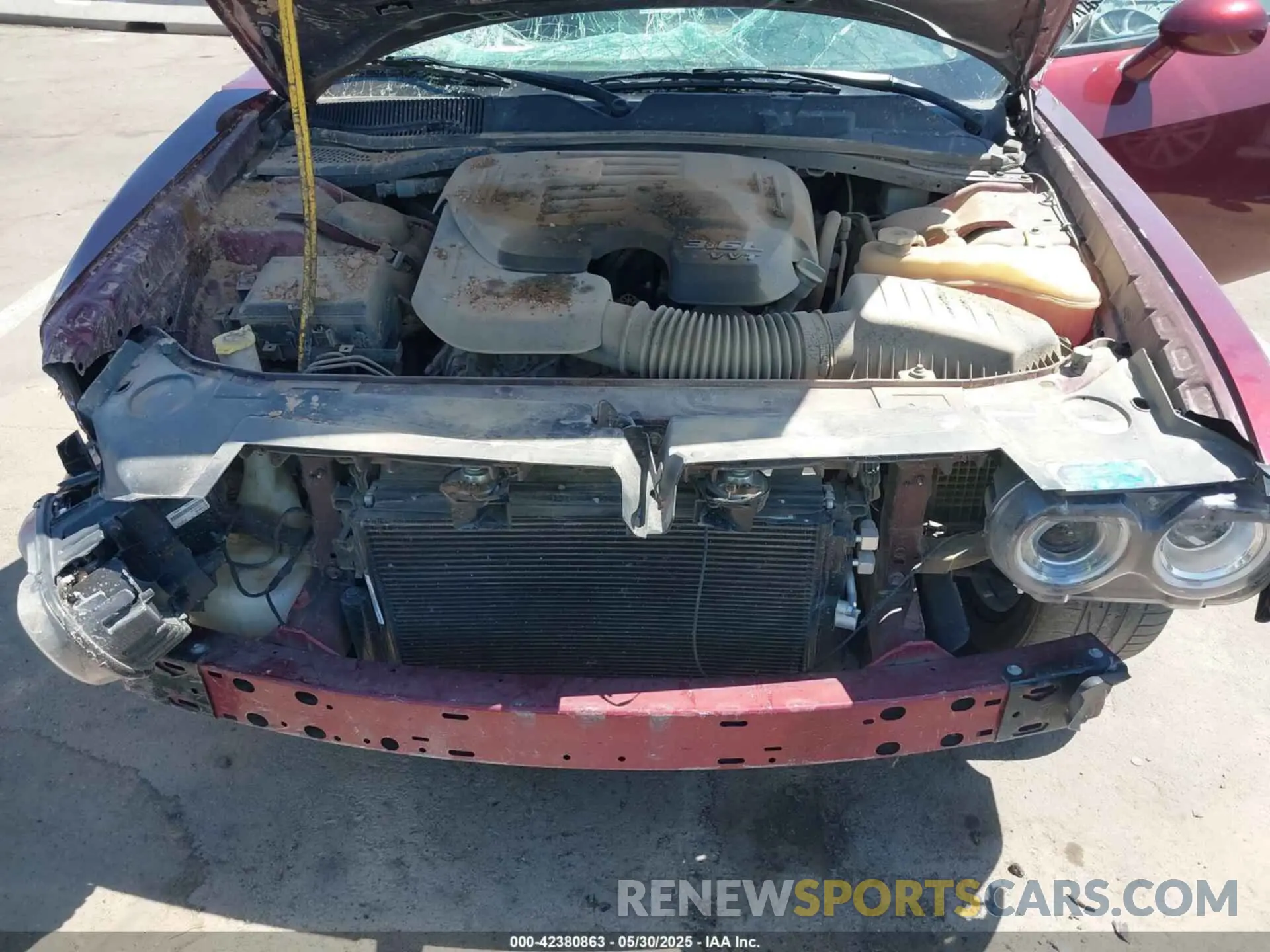 10 Photograph of a damaged car 2C3CDZJGXPH549992 DODGE CHALLENGER 2023