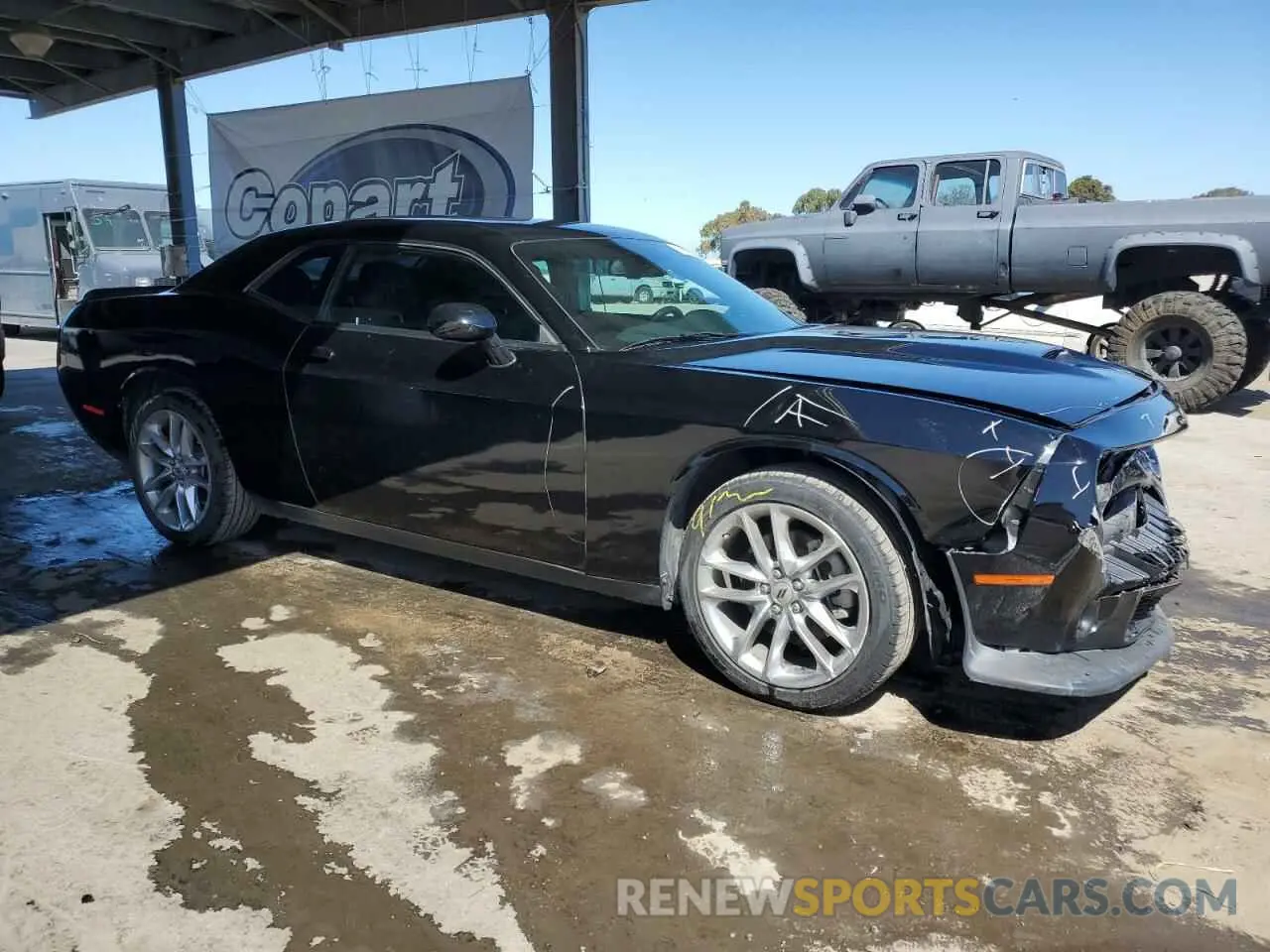 4 Photograph of a damaged car 2C3CDZKG7PH507813 DODGE CHALLENGER 2023