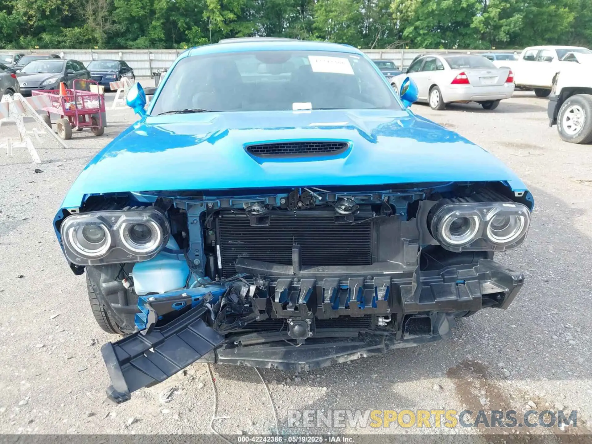 6 Photograph of a damaged car 2C3CDZKG8PH594329 DODGE CHALLENGER 2023
