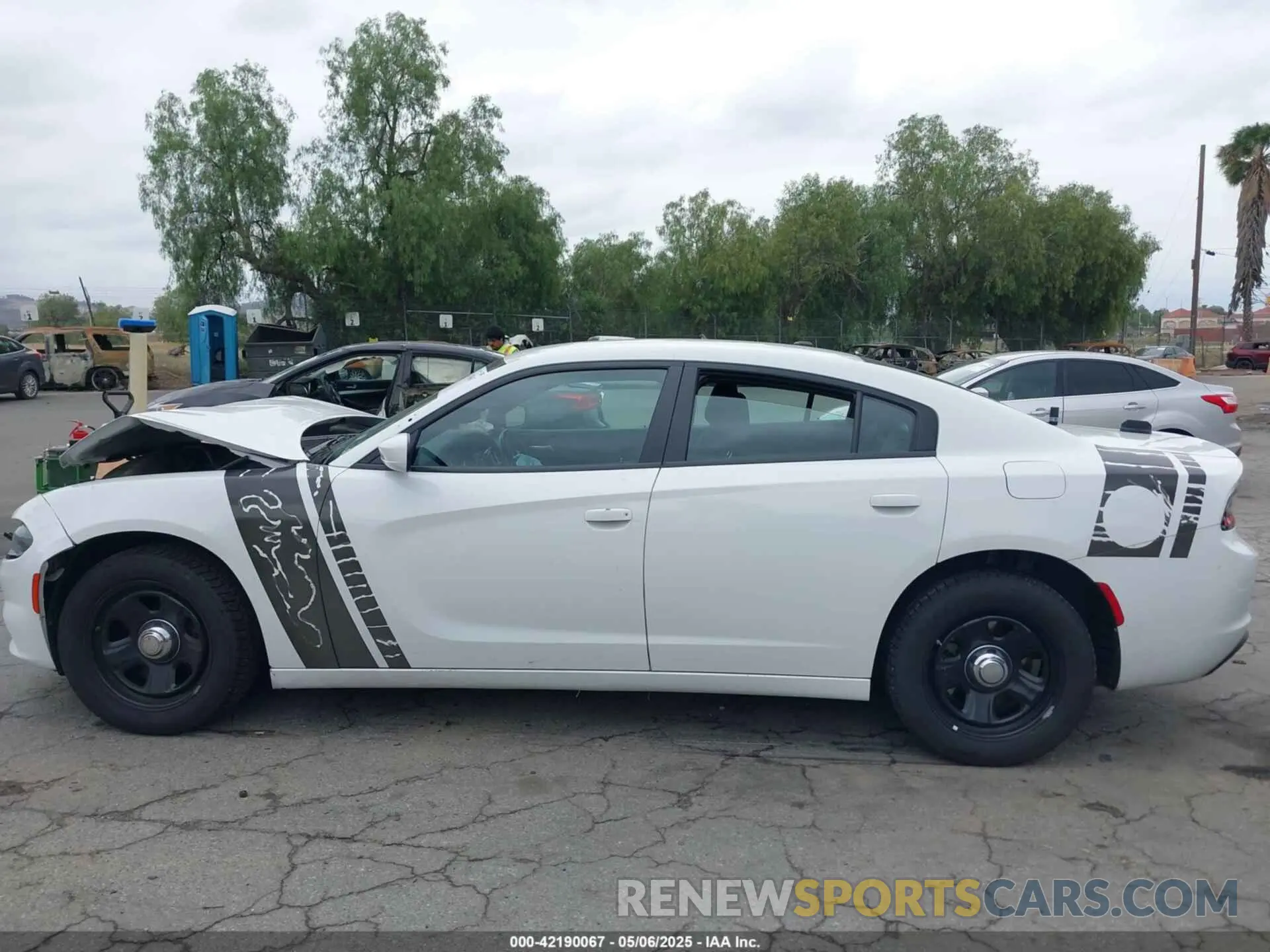 13 Photograph of a damaged car 2C3CDXAG2KH748418 DODGE CHARGER 2019