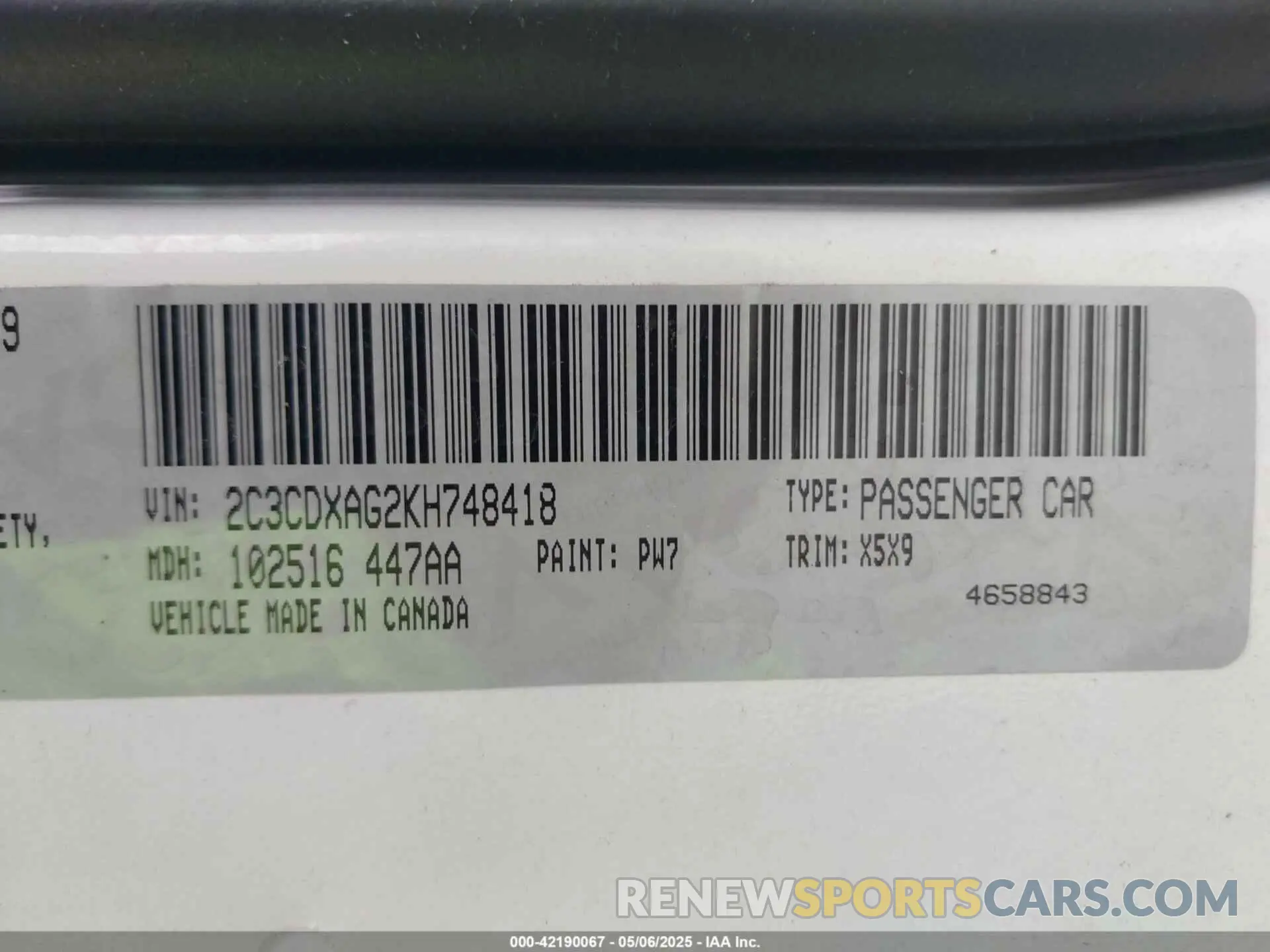 9 Photograph of a damaged car 2C3CDXAG2KH748418 DODGE CHARGER 2019
