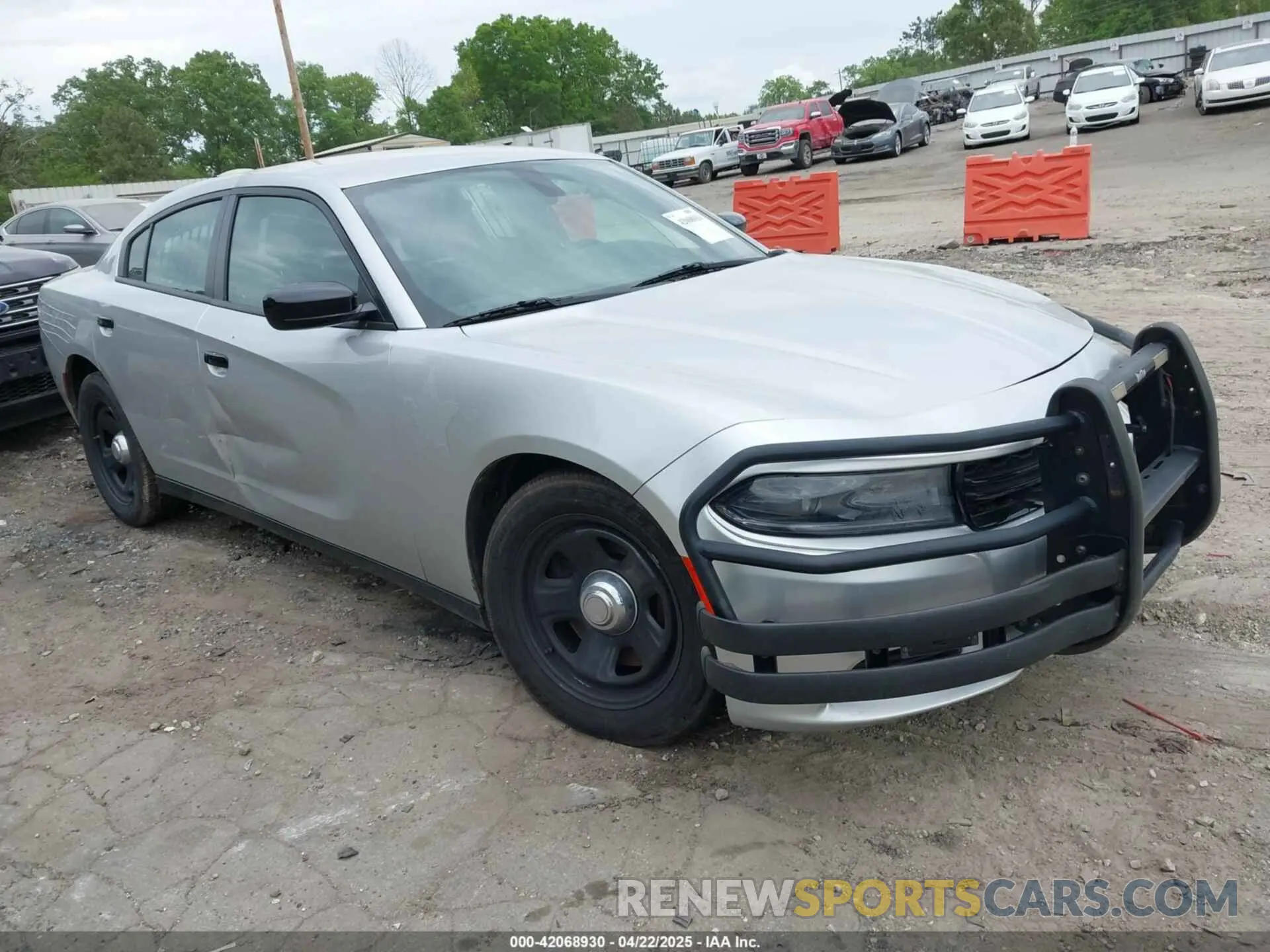 1 Photograph of a damaged car 2C3CDXAT2KH558292 DODGE CHARGER 2019