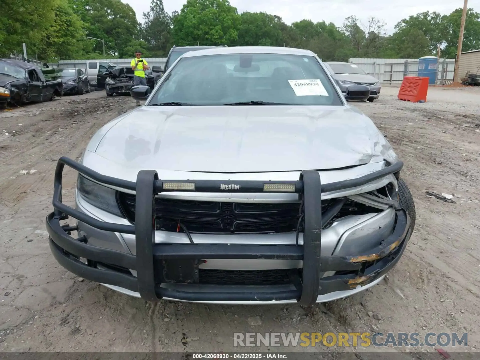 12 Photograph of a damaged car 2C3CDXAT2KH558292 DODGE CHARGER 2019